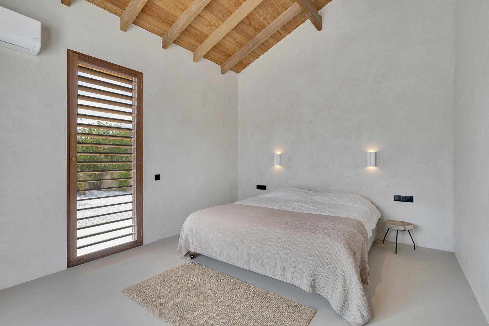 Sorobon Oceanfront Luxury Villa
