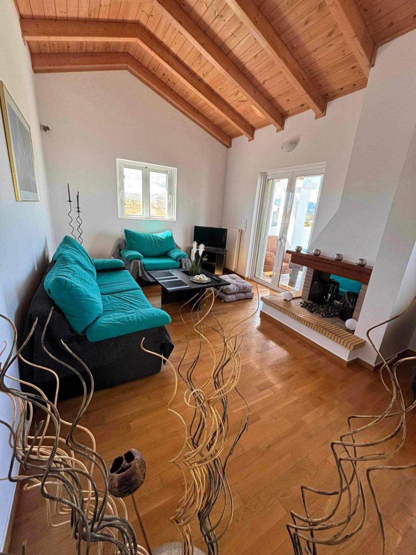LOFT HOUSE