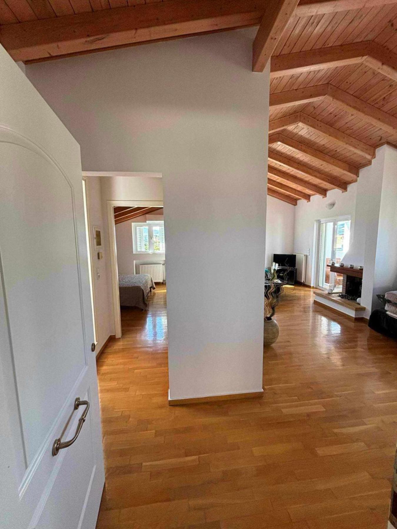 LOFT HOUSE