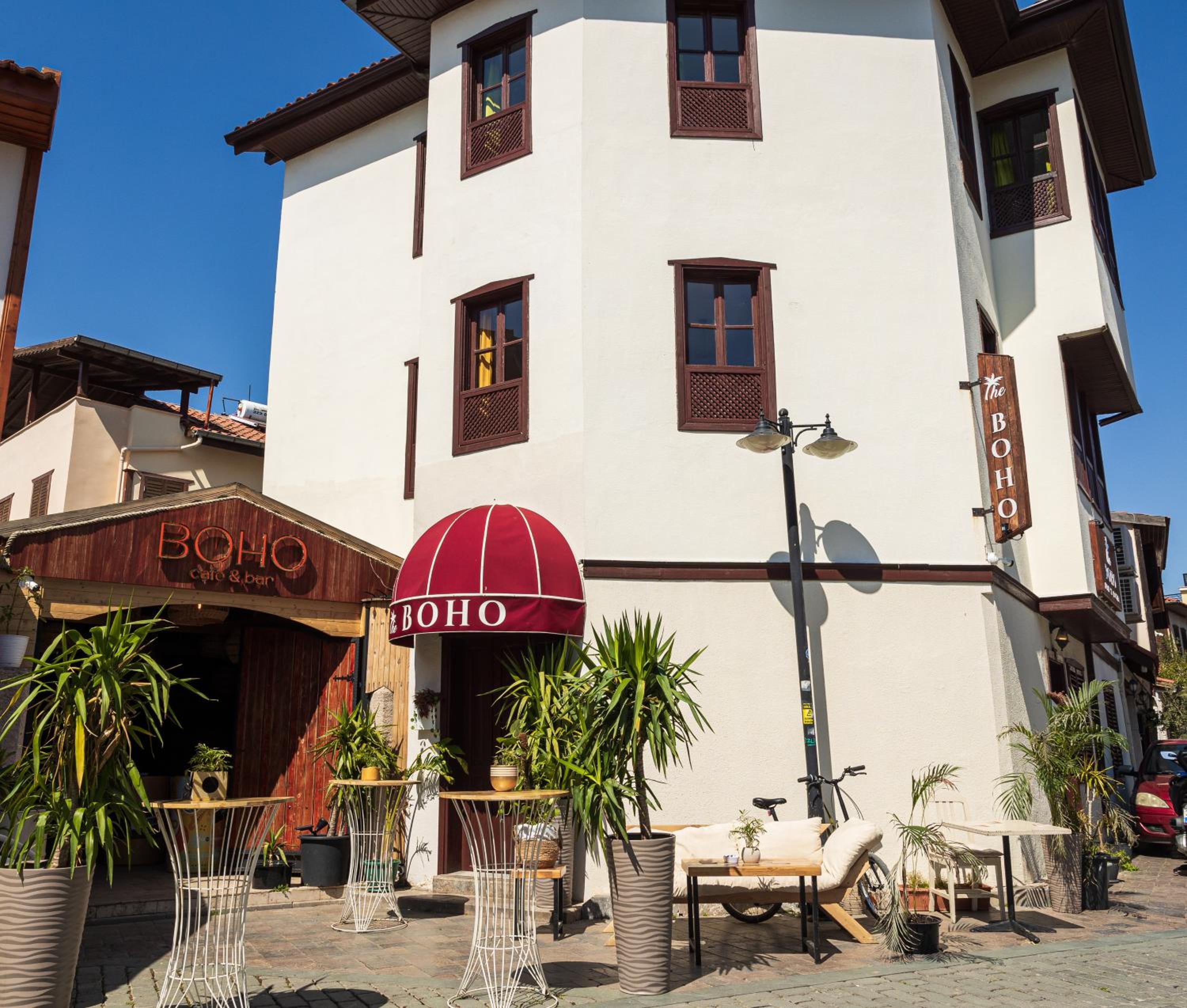 Boho Oldtown Apart and Hostel