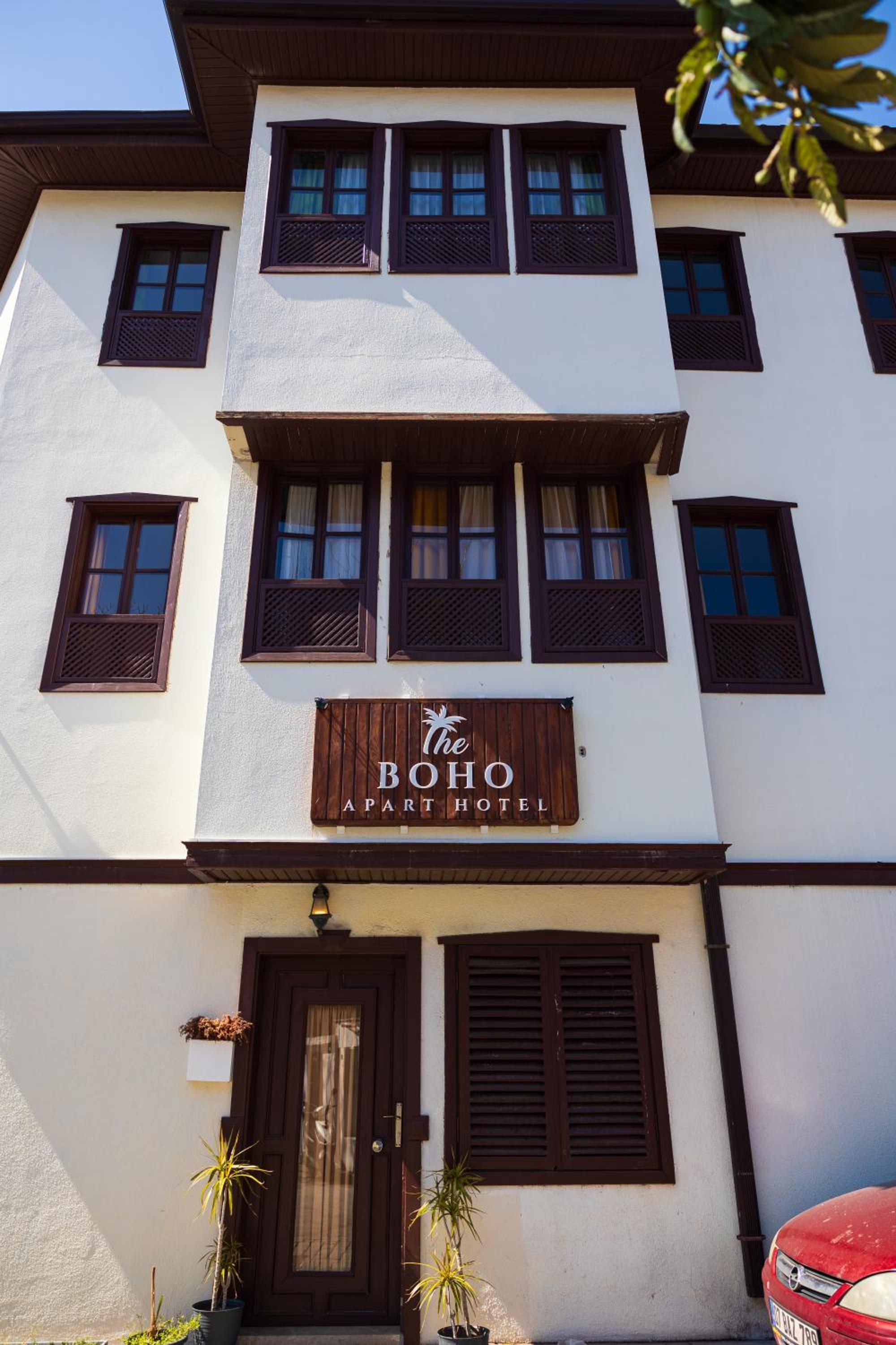 Boho Oldtown Apart and Hostel