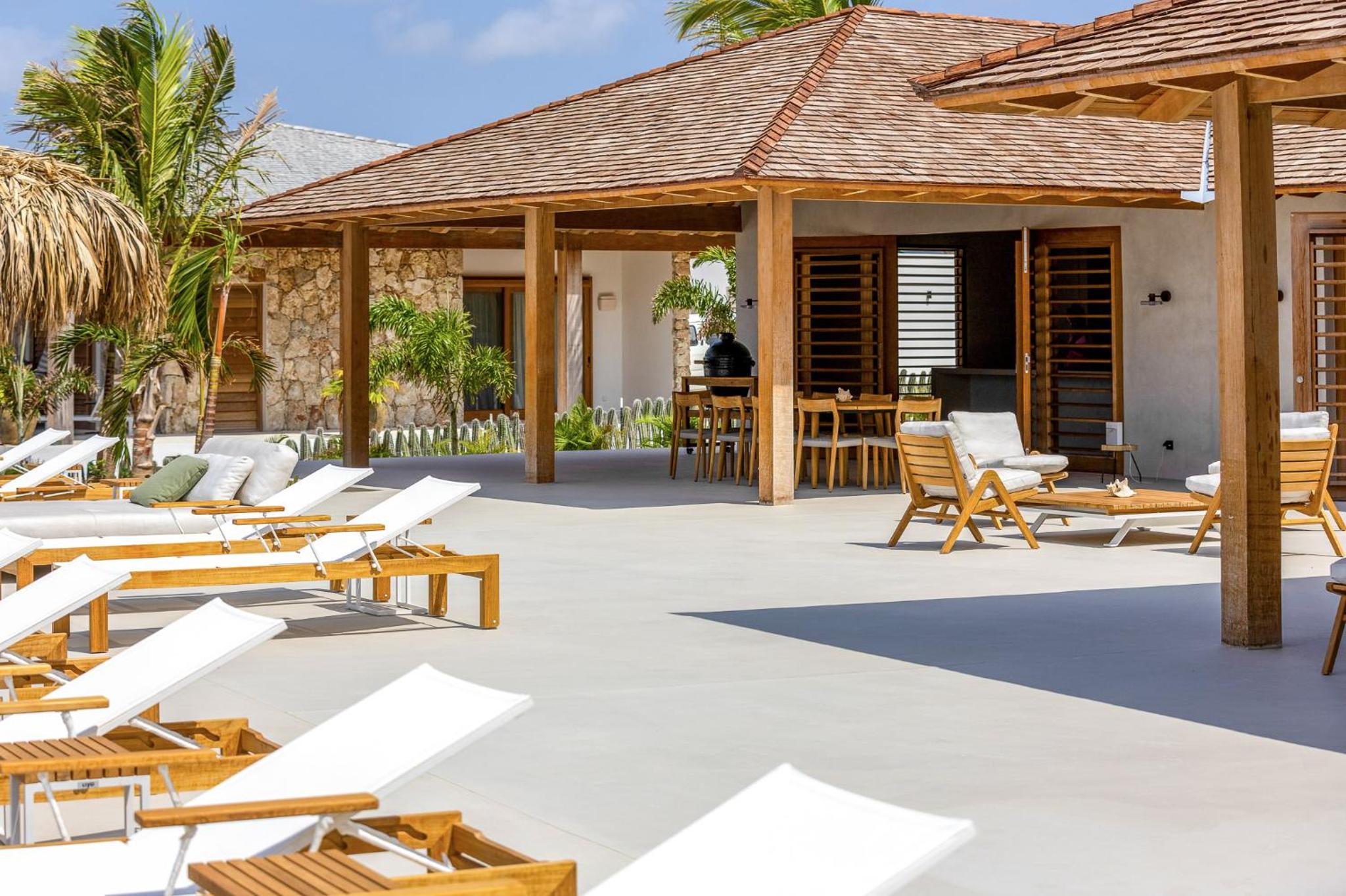 Sorobon Oceanfront Luxury Villa