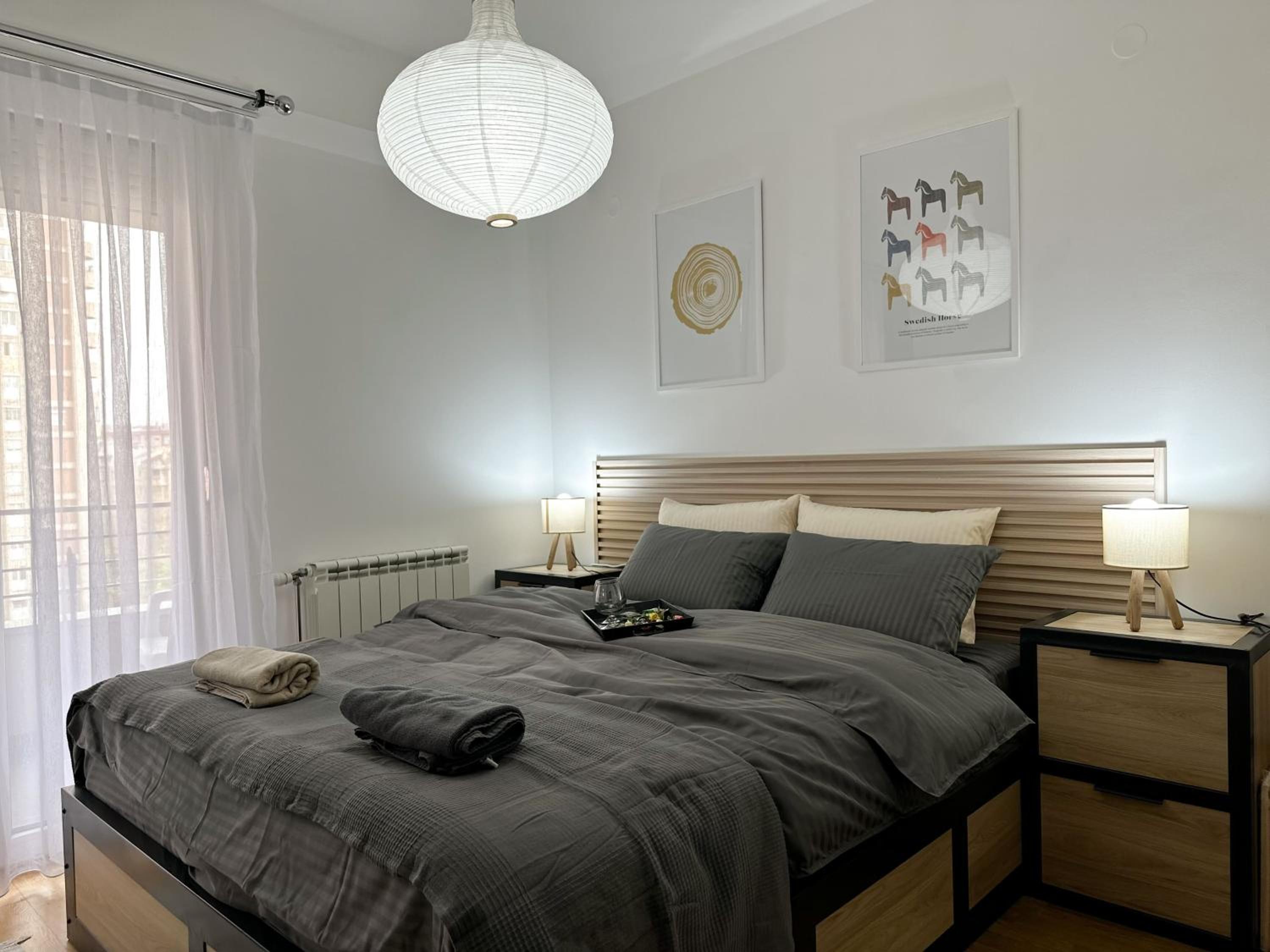 Centre Space Apartment - Best price in Skopje- Free public parking