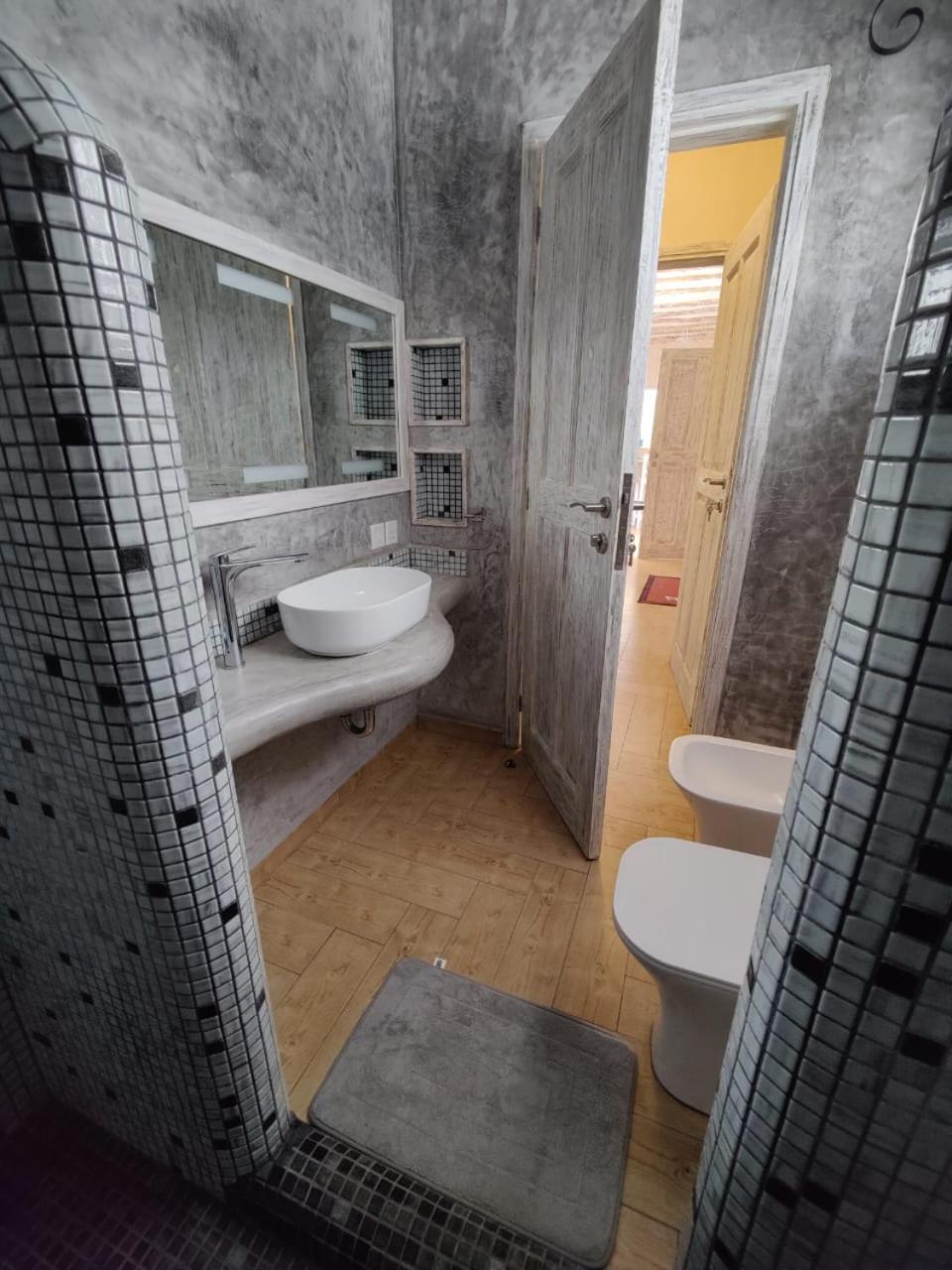 Agama Apartments
