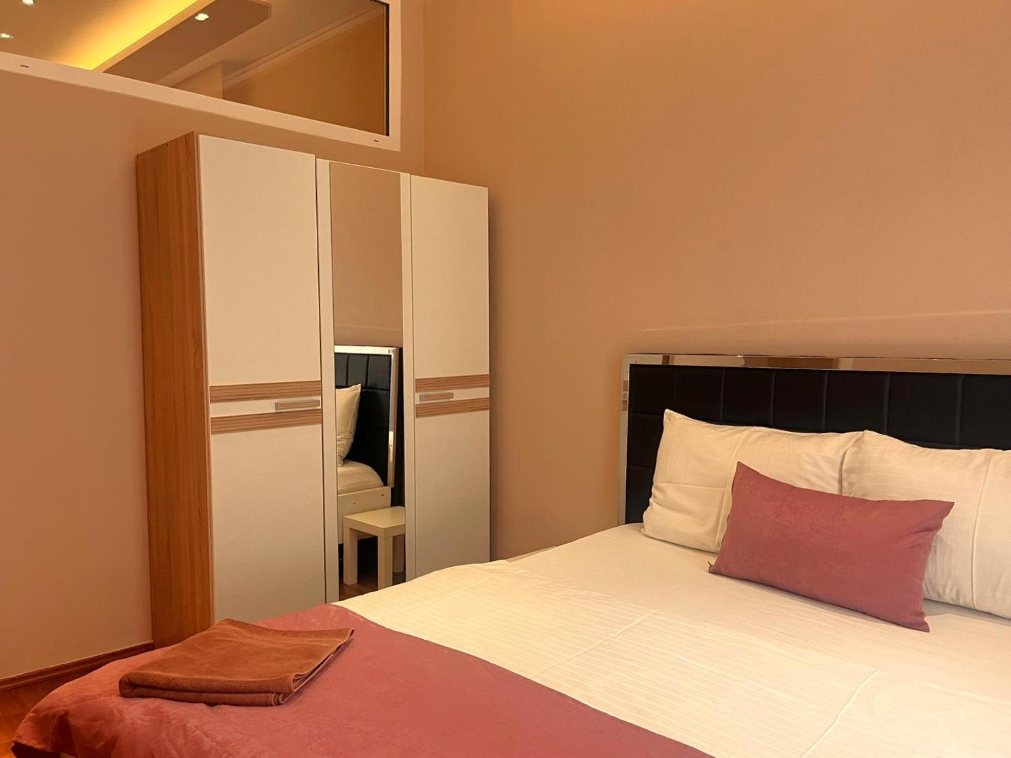 Aurellia Serviced Apartments
