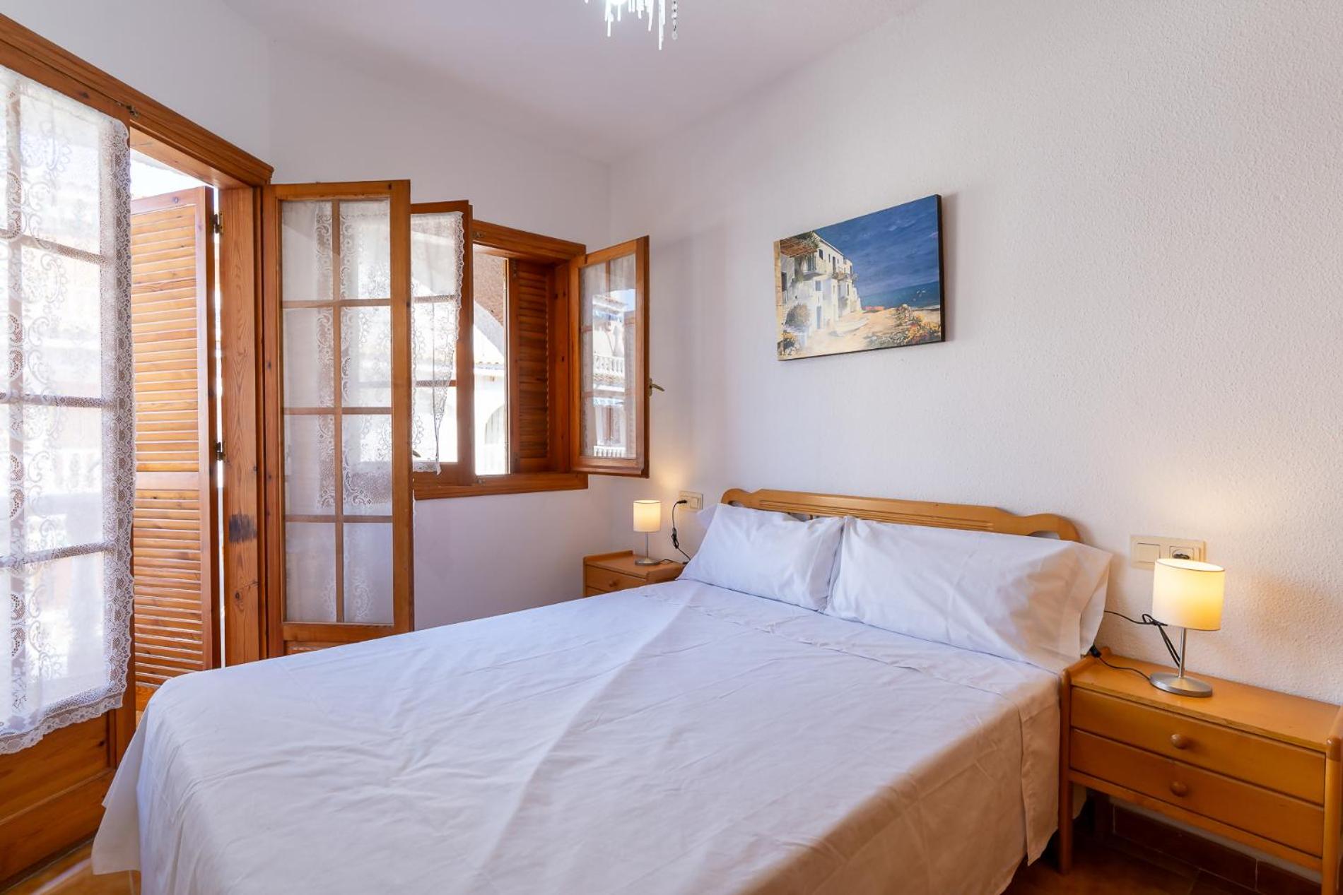 rentafive - Parking - Frente a la playa - Tamarit