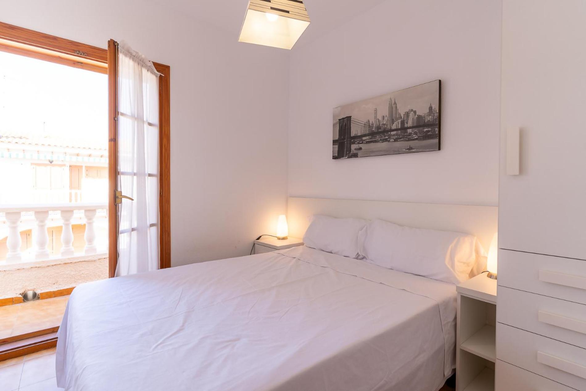 rentafive - Parking - Frente a la playa - Tamarit