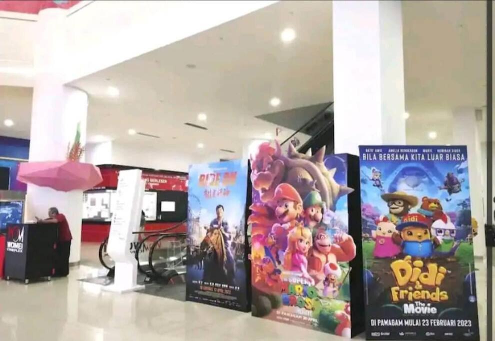 seaview beach4-13pax ksl CIQ midvalley johor bahru