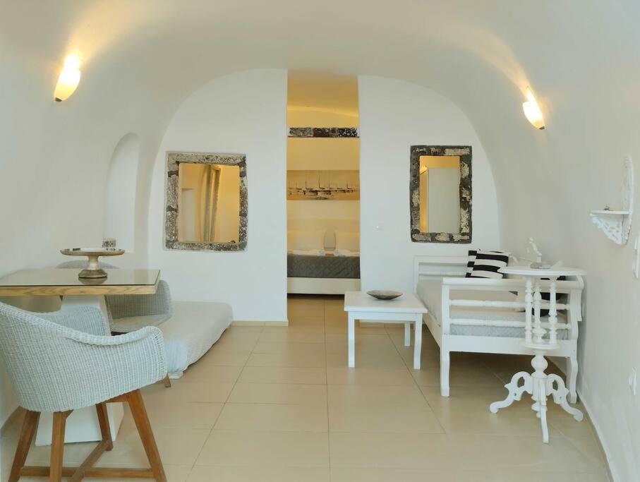 HIDEAWAY CAVE HOUSE photo 5