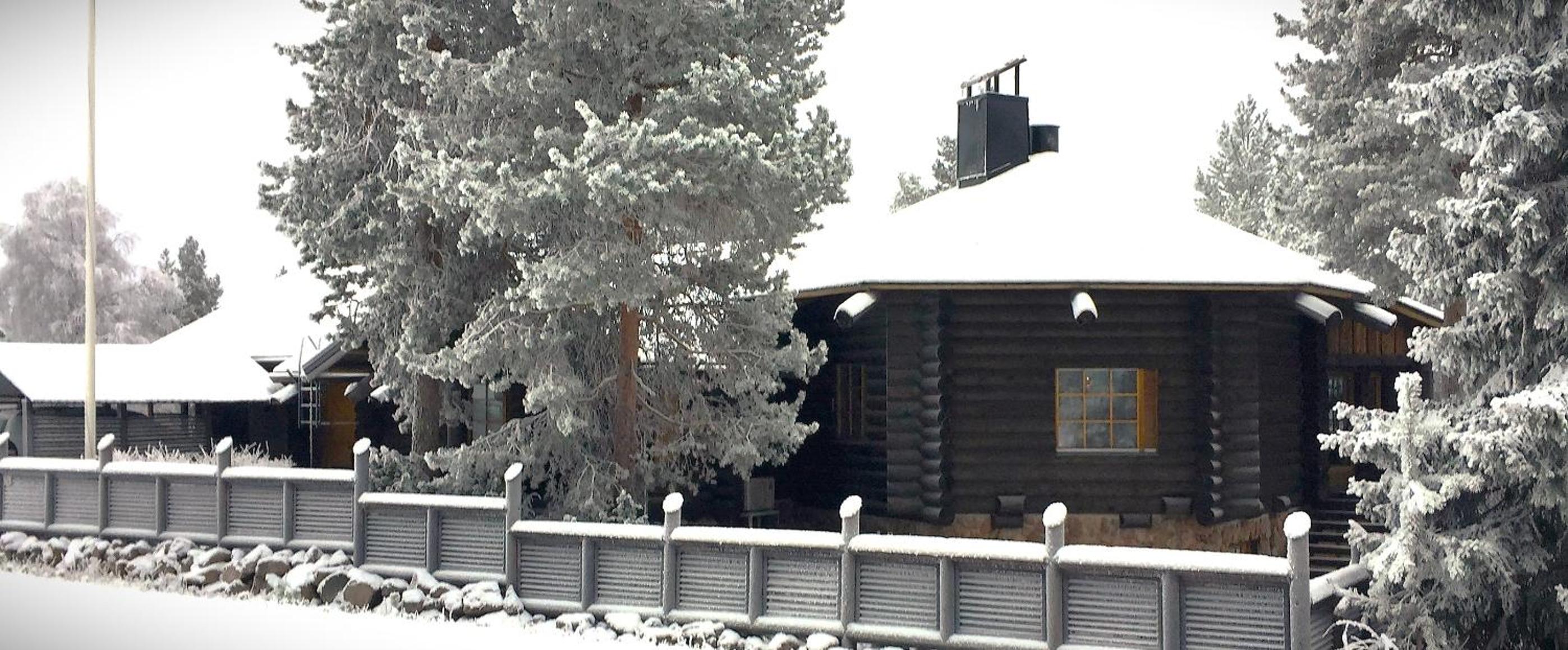 Log home near Santa