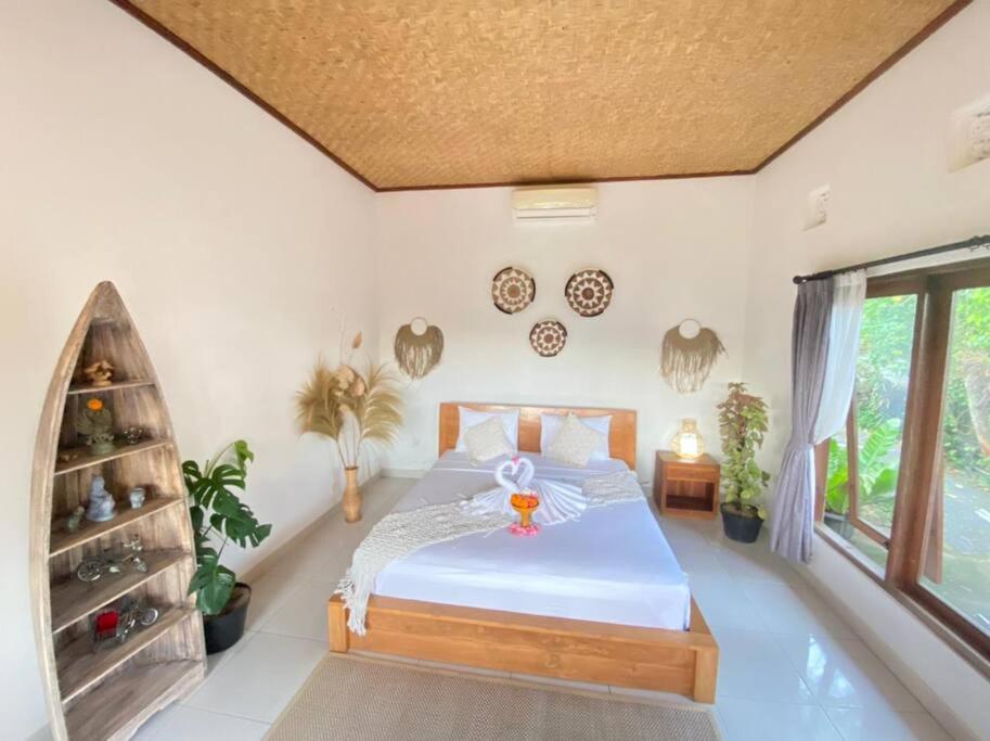 Villa Lovely by Rare Angon Ubud view 3