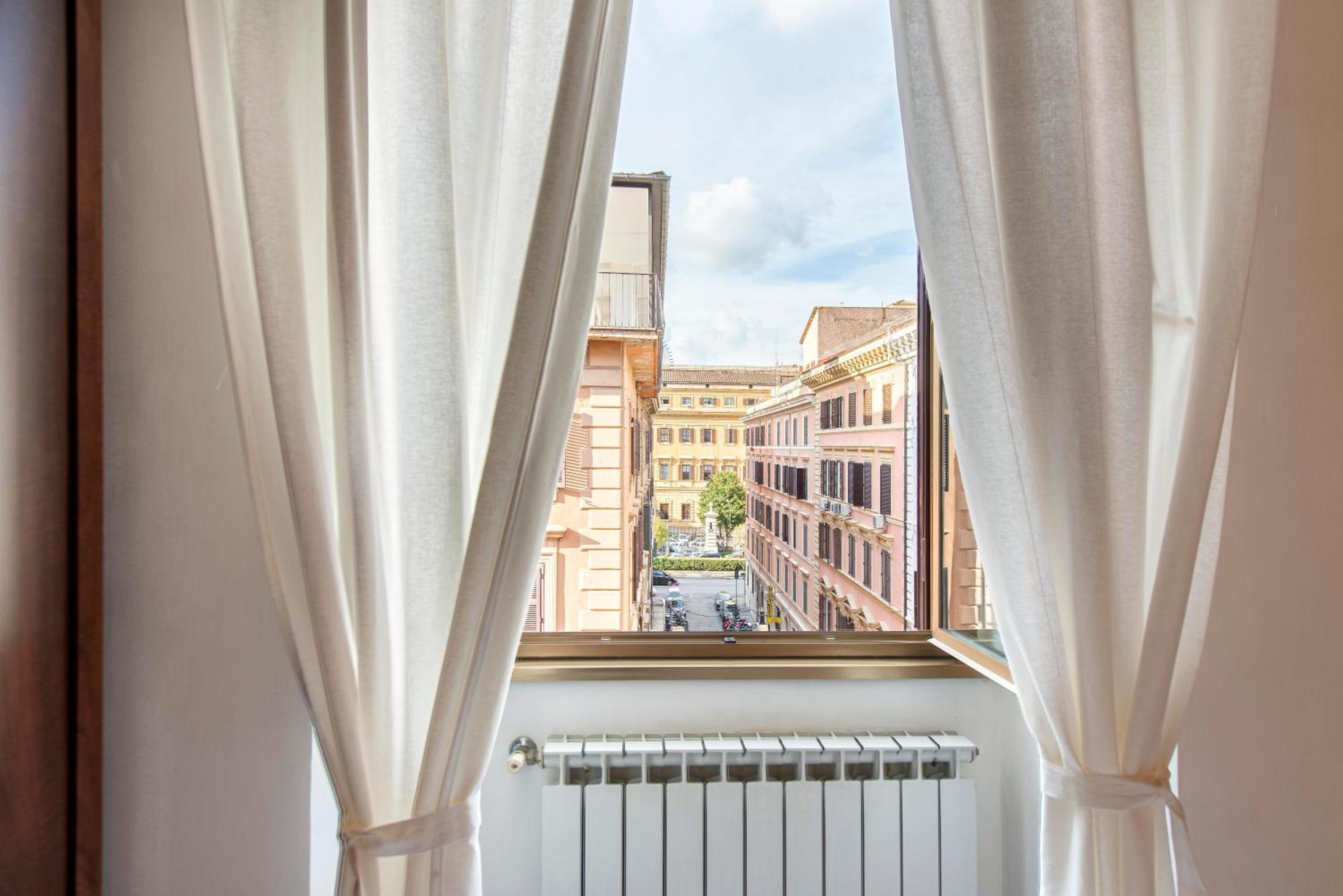 Redseven Rome Apartments