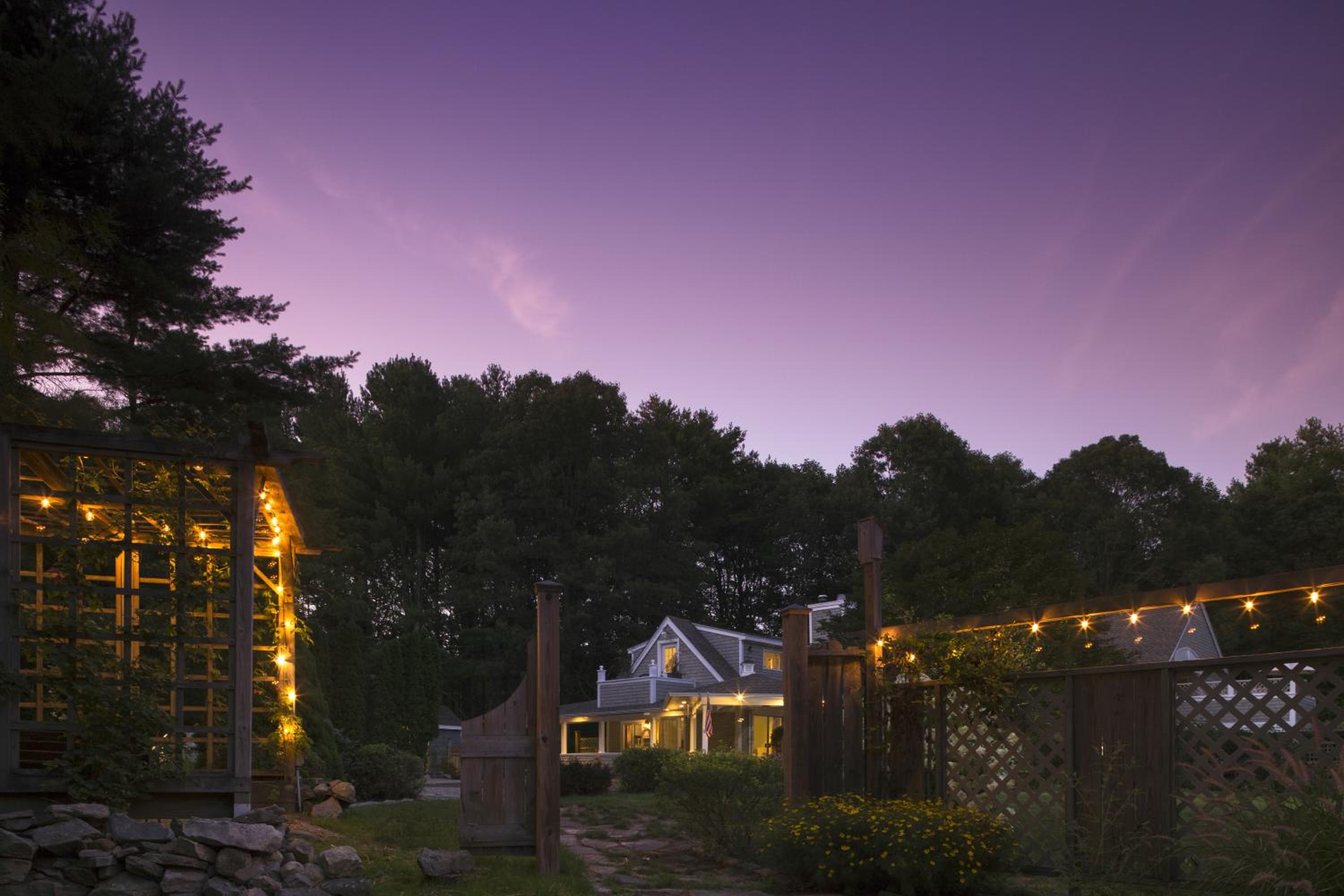 Abbey's Lantern Hill Inn