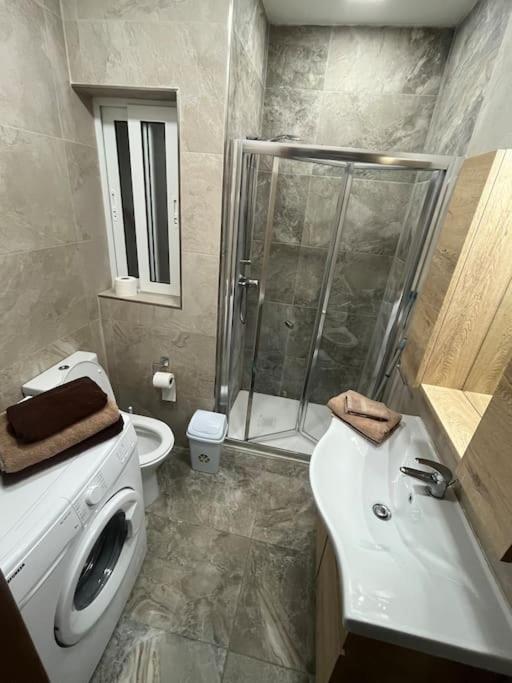 2 Bedroom centrally located view 2