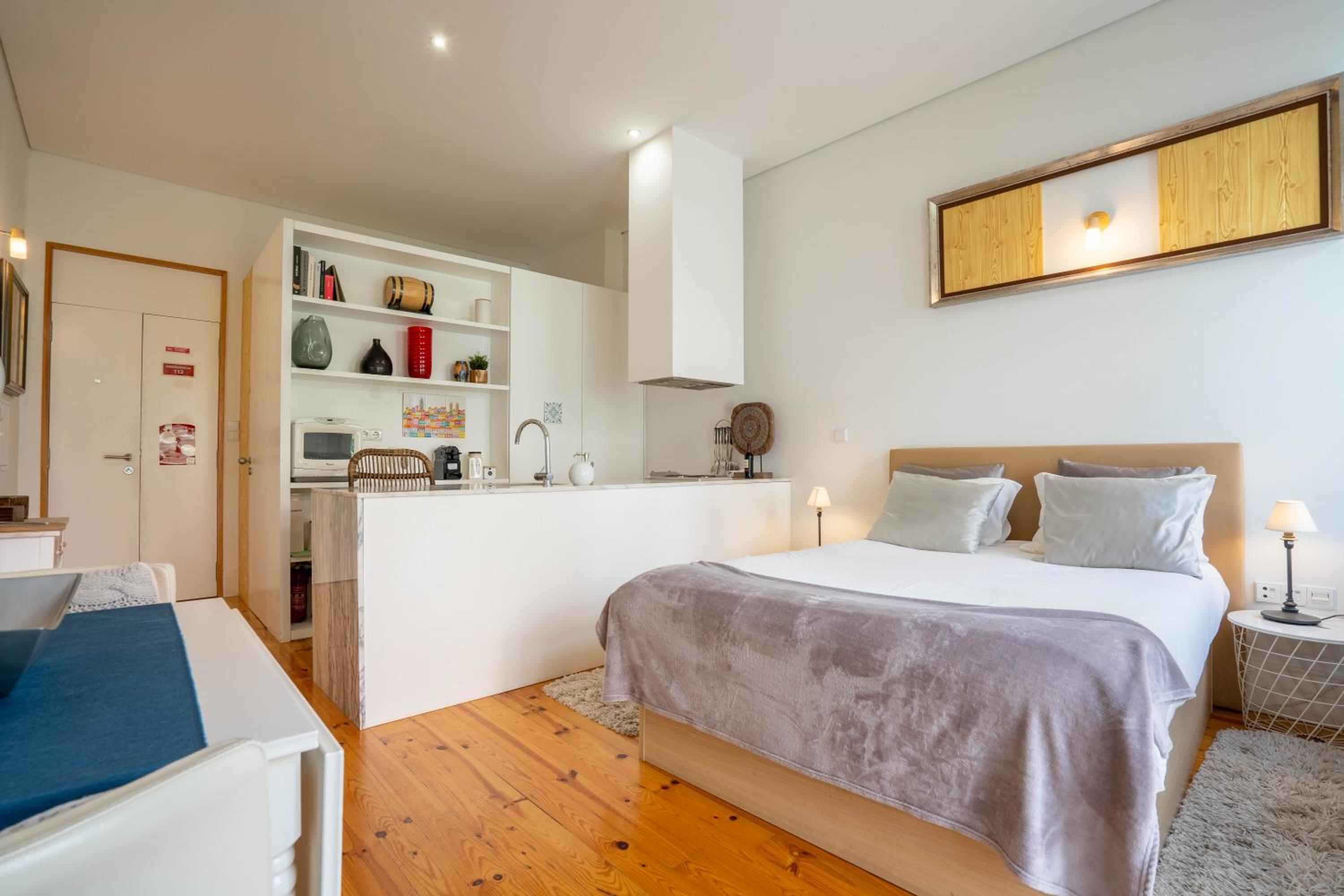 Living Bohoporto by LovelyStay