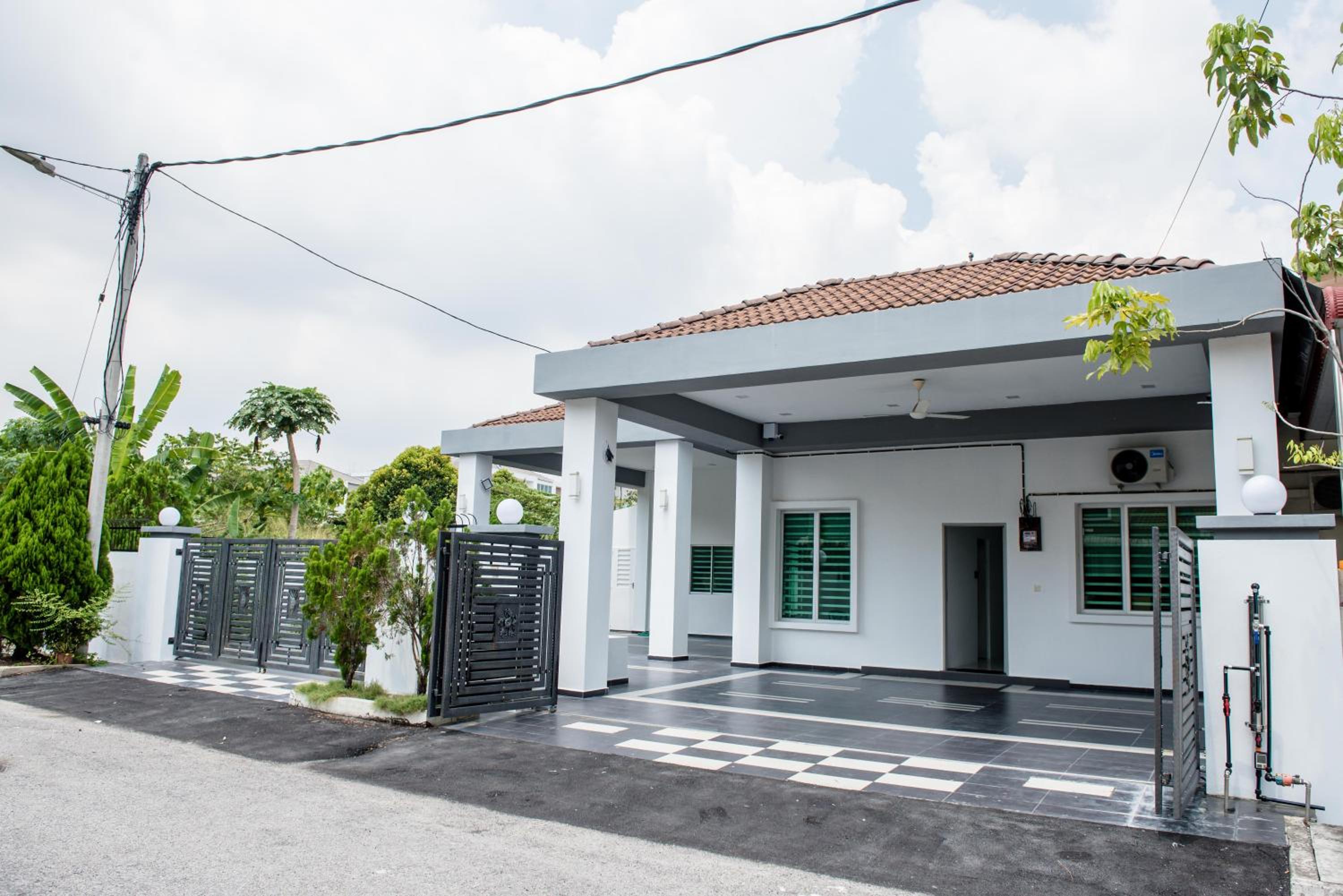 De Luma Alma 9 bedroom with 8 bathroom view 4