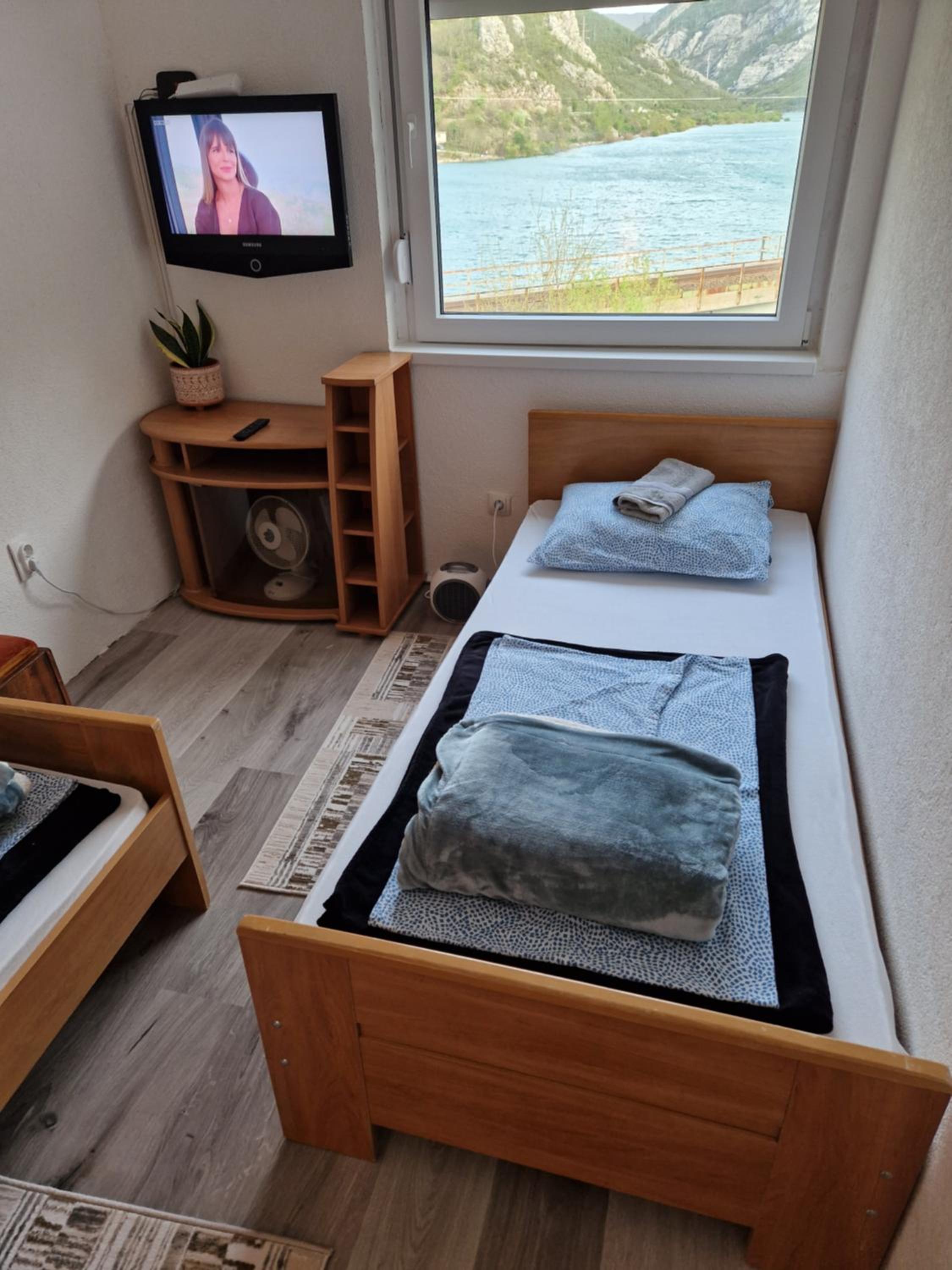 Photo 29