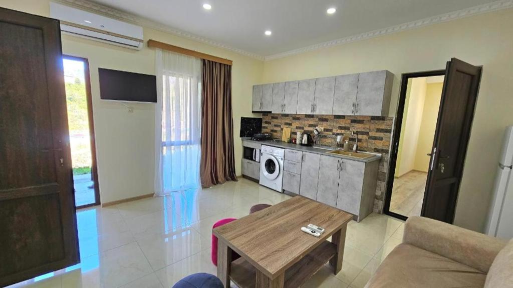 guest hause giorgi,kobuleti- xala view 3
