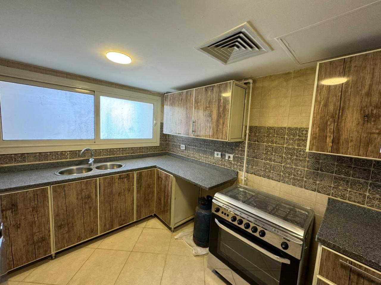 NewGiza Westridge Direct Pyramids View