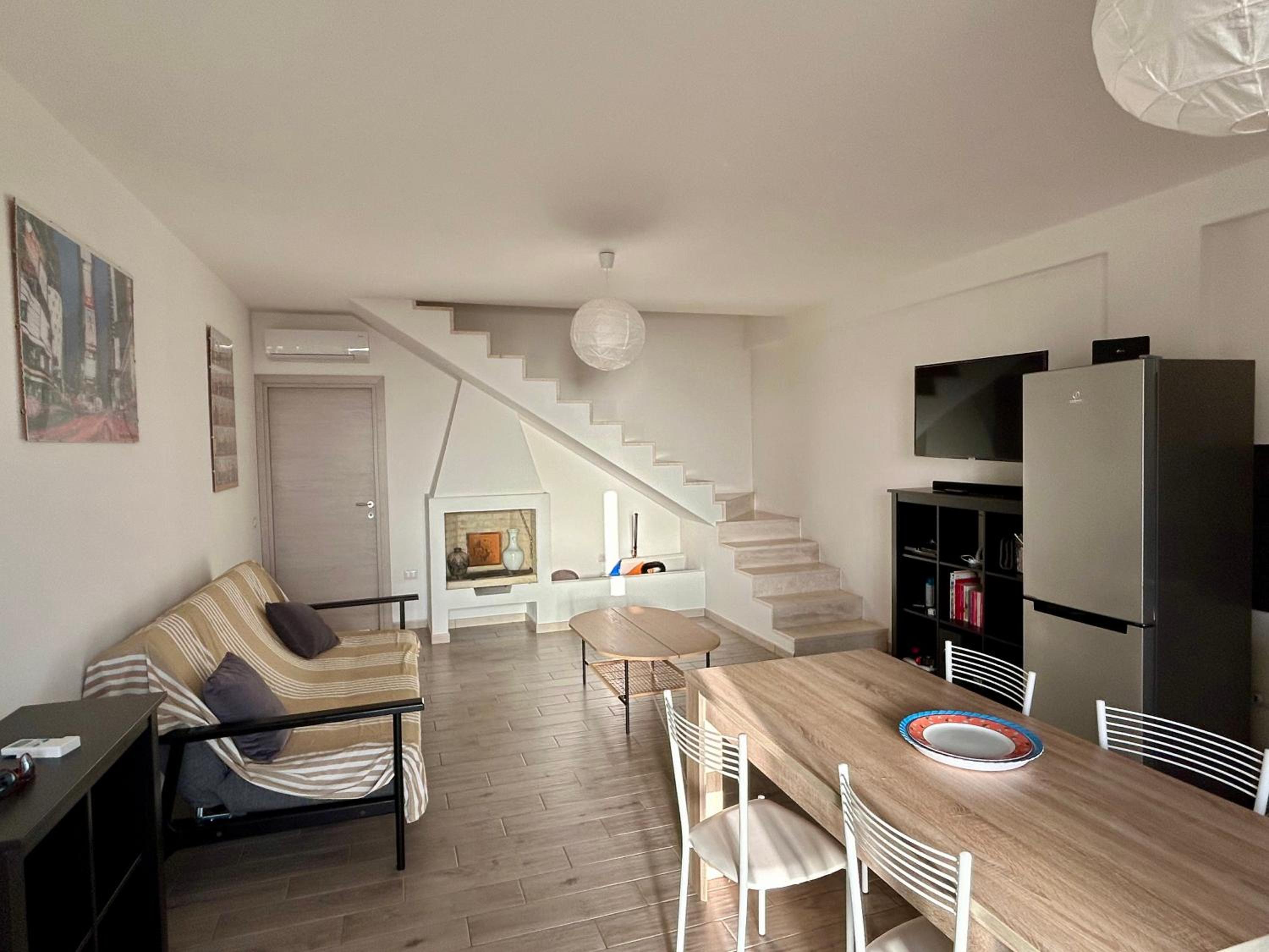 Sunshine Luxury Seafront House - s'arena scoada view 3