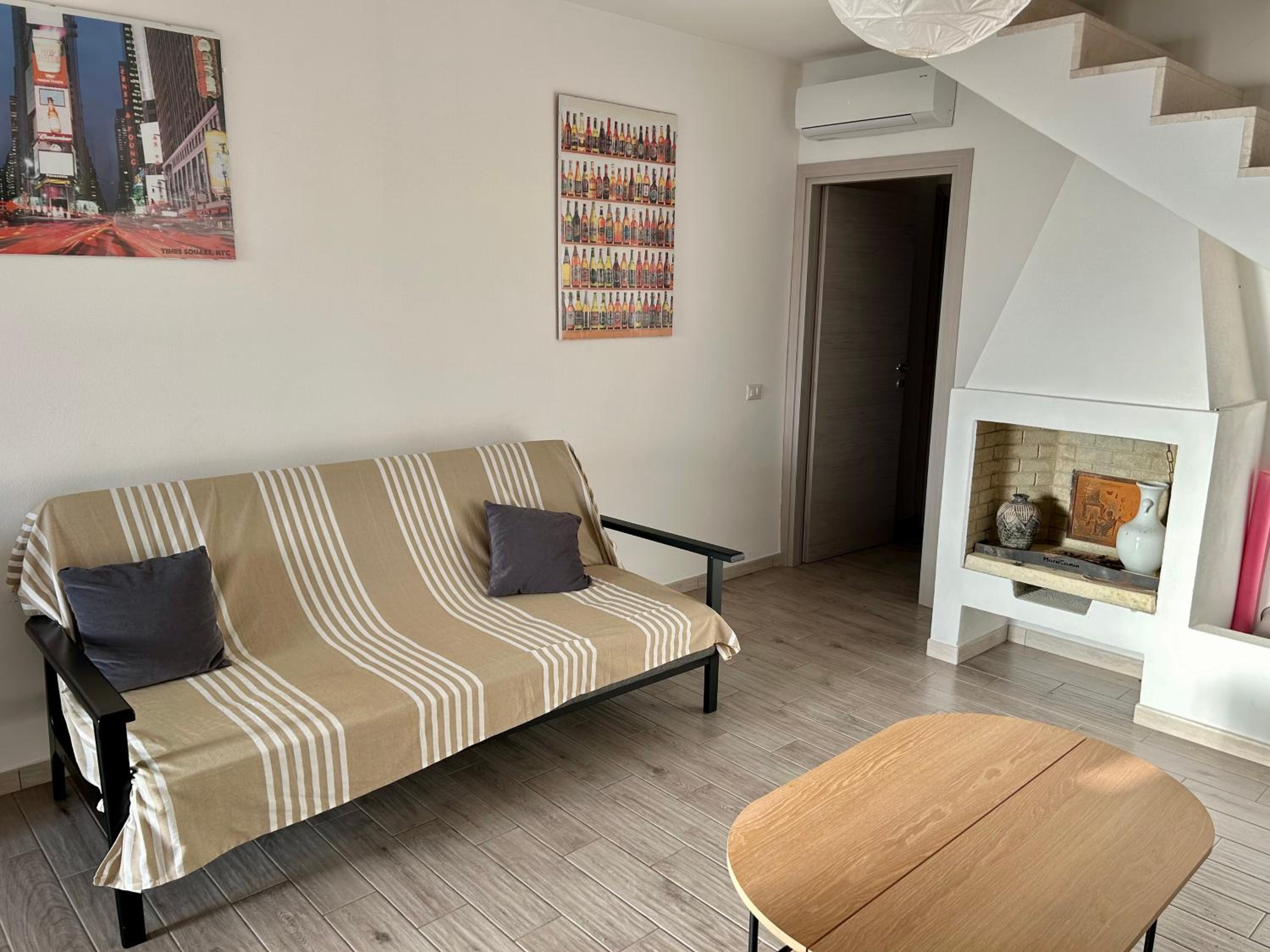 Sunshine Luxury Seafront House - s'arena scoada view 4
