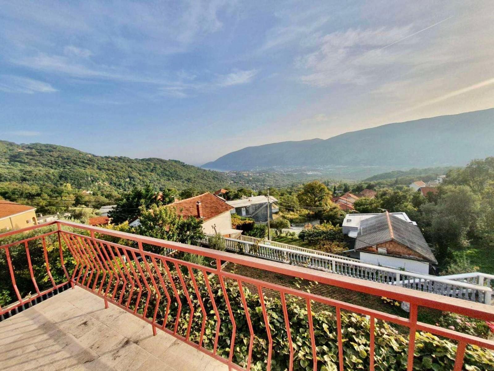 VILA MARTINA view 3