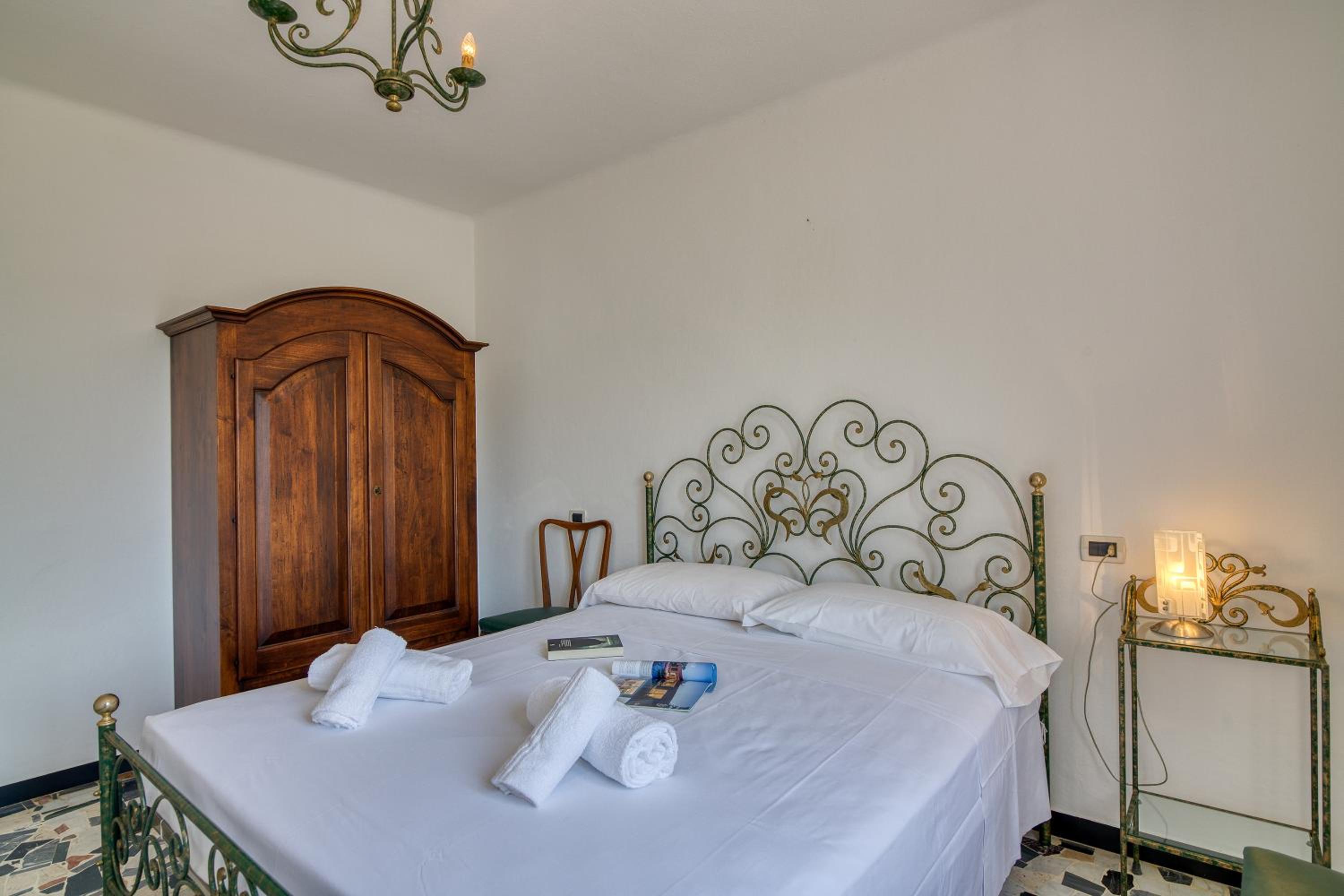 Ca Di Mamma Hillside - Happy Rentals view 5