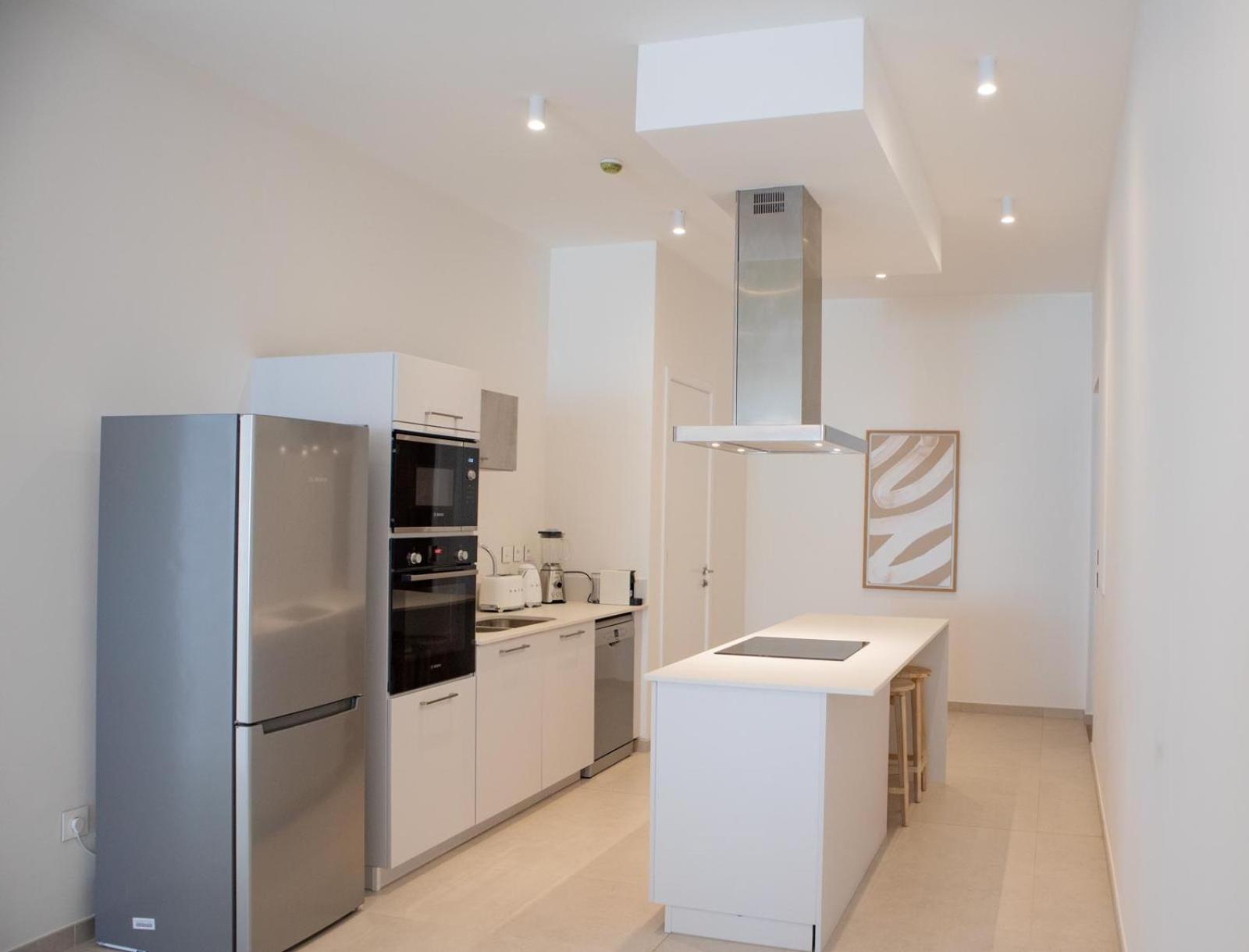 Ocean Point Beachfront Residences - Apartment A1