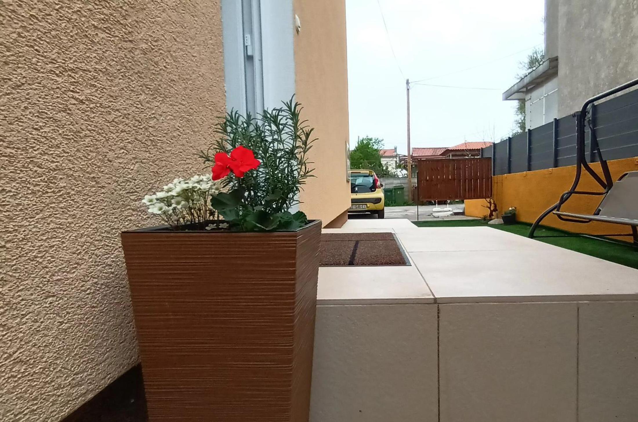 Apartman Sandra - free private parking and garden