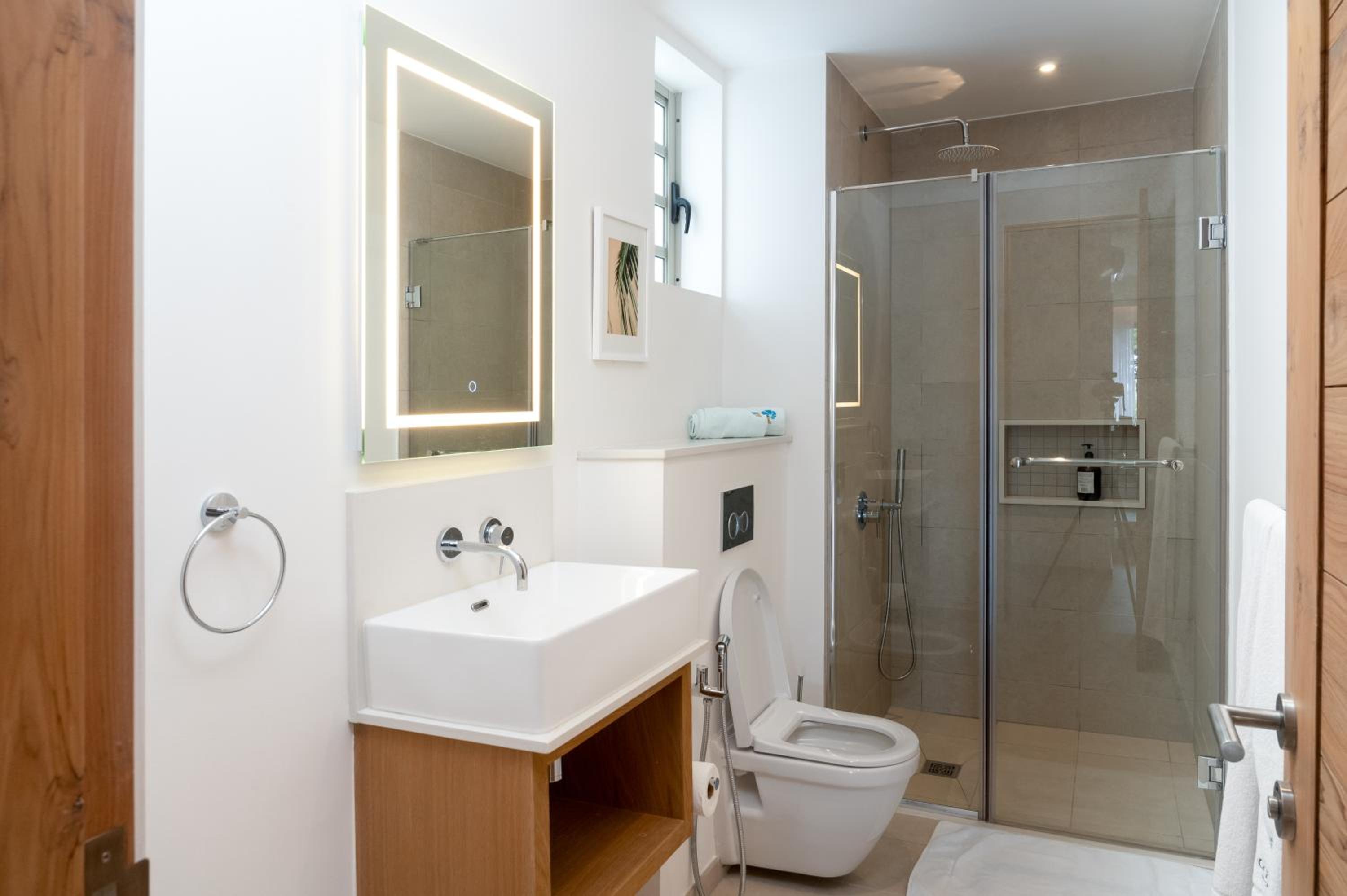 Ocean Point Beachfront Residences - Apartment A1