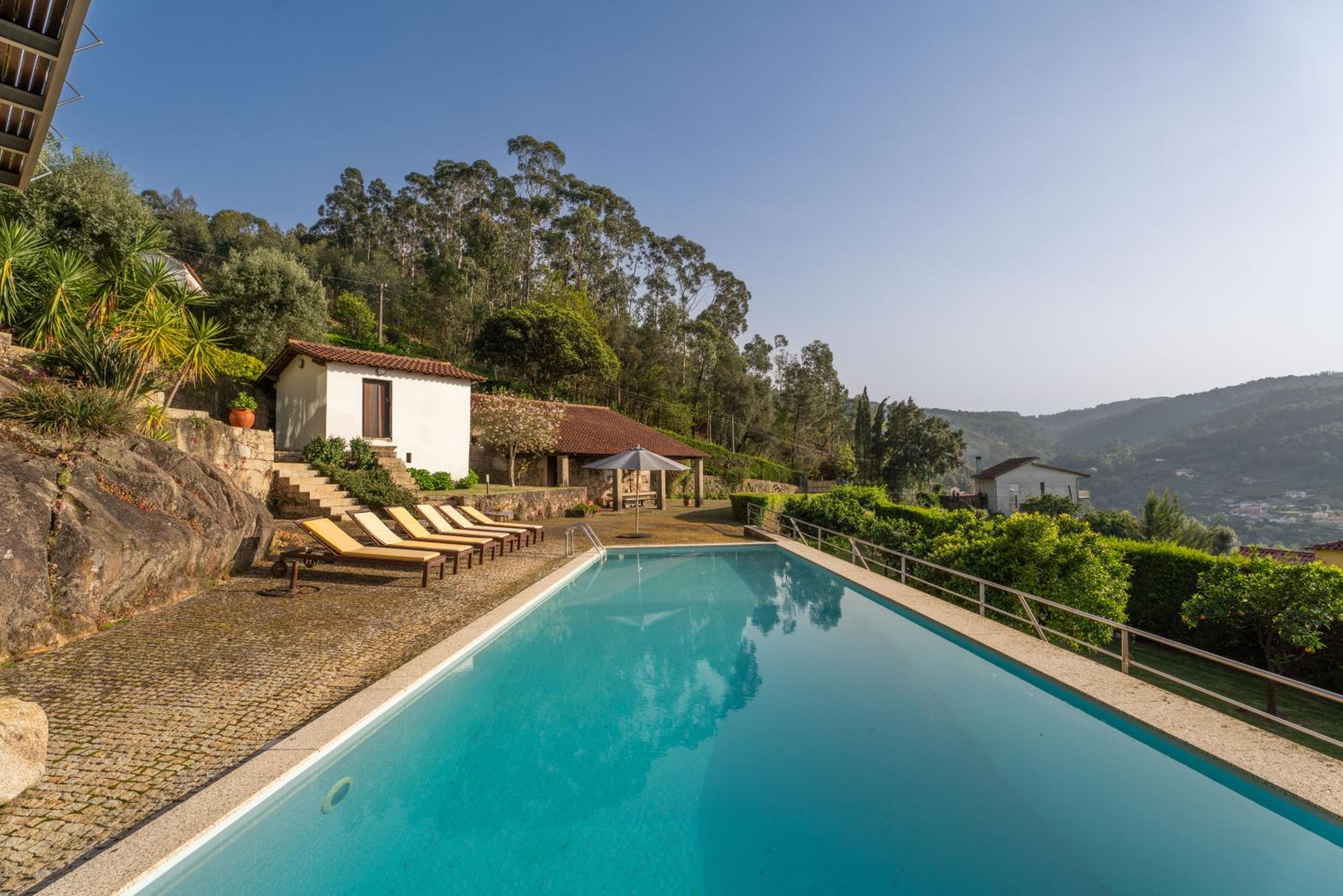 Host Wise - Luxurious House with Private Pool Amazing views view 2