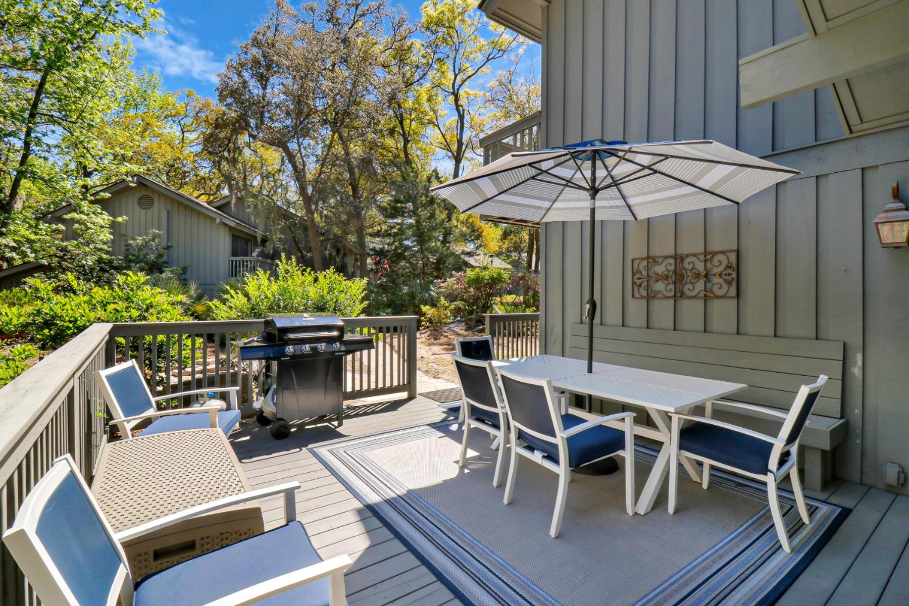 40 Hickory Cove