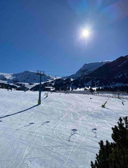 Apartamento de montaña junto al rio ,pistas de ski y parque natural