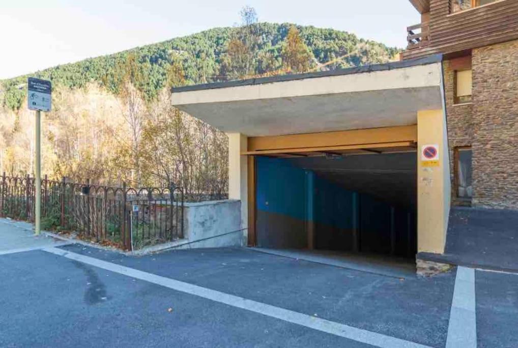 Apartamento de montaña junto al rio ,pistas de ski y parque natural