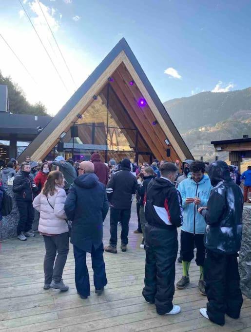 Apartamento de montaña junto al rio ,pistas de ski y parque natural