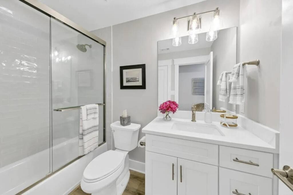 3 bed 3 bath beach and bay escape - Free golf cart