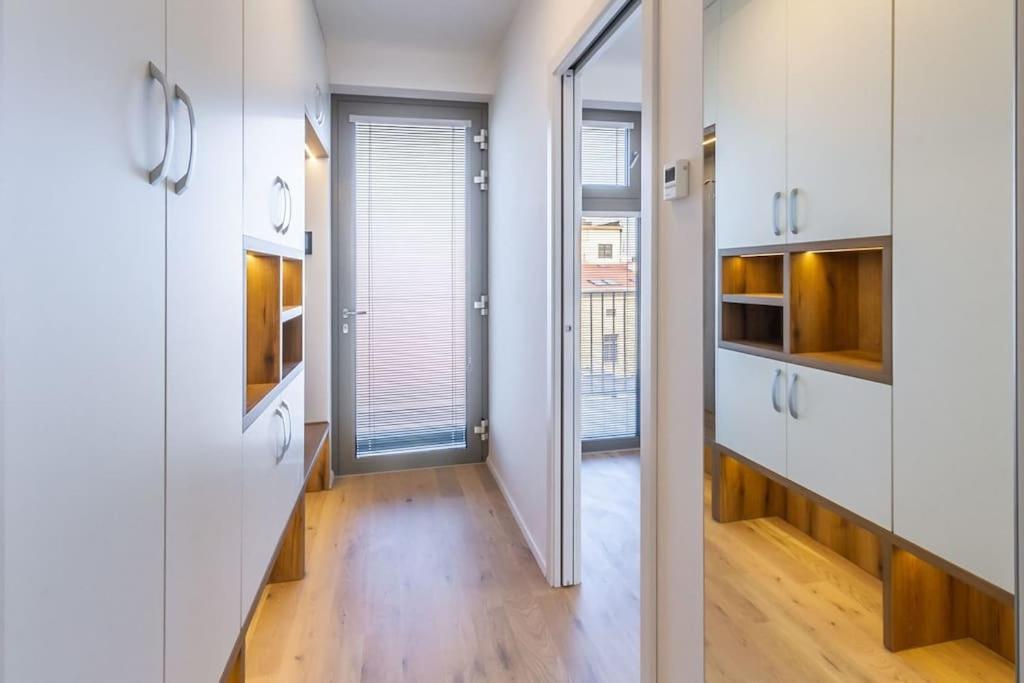 Luxurious Apartment Near the Center - Entire Unit