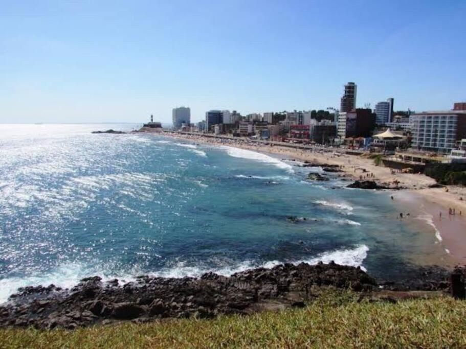 HOUSE BARRA, requinte e conforto 400m do Farol