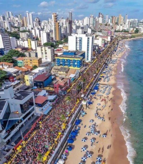 HOUSE BARRA, requinte e conforto 400m do Farol