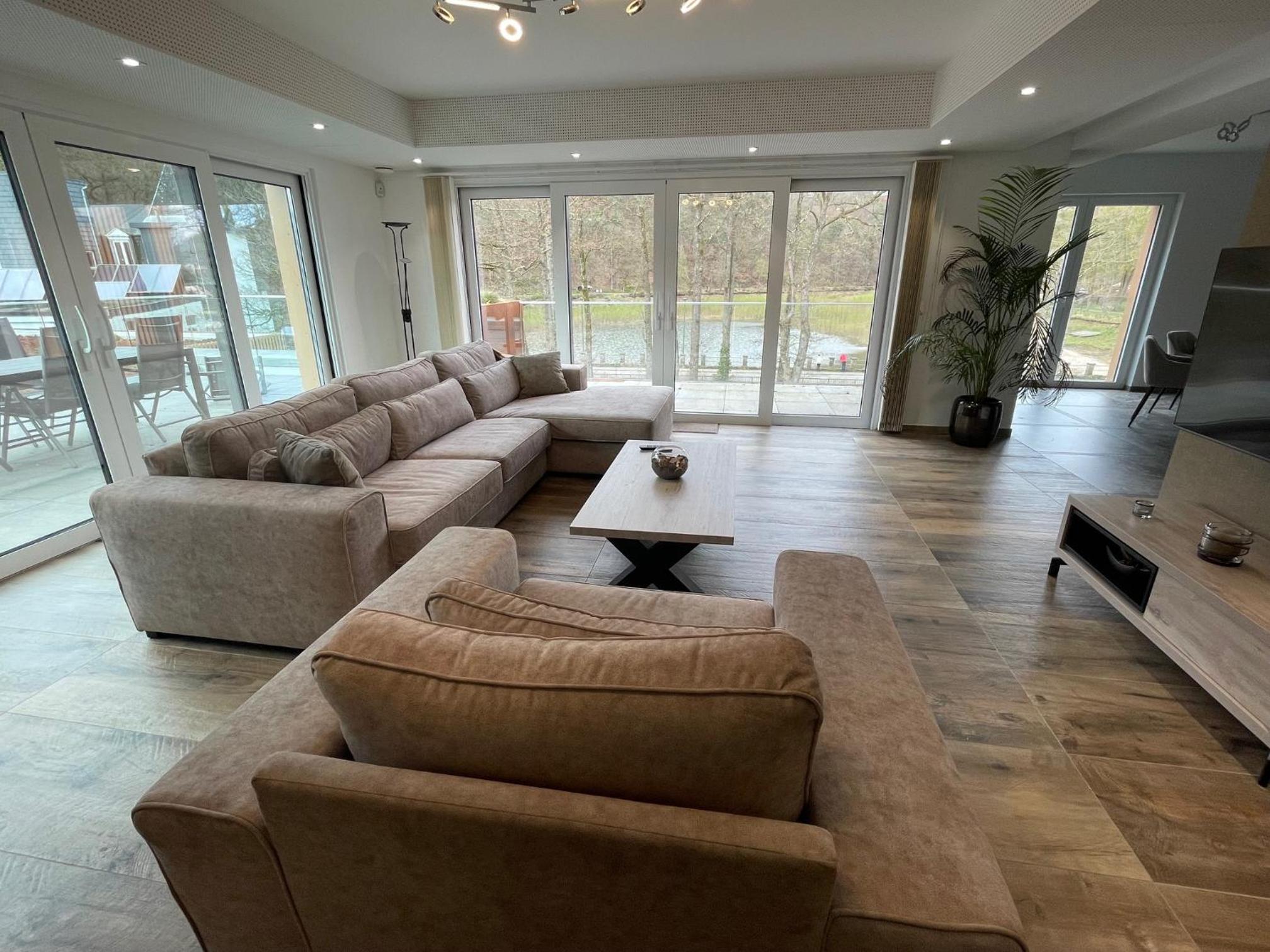 Penthouse au lac de Warfaaz