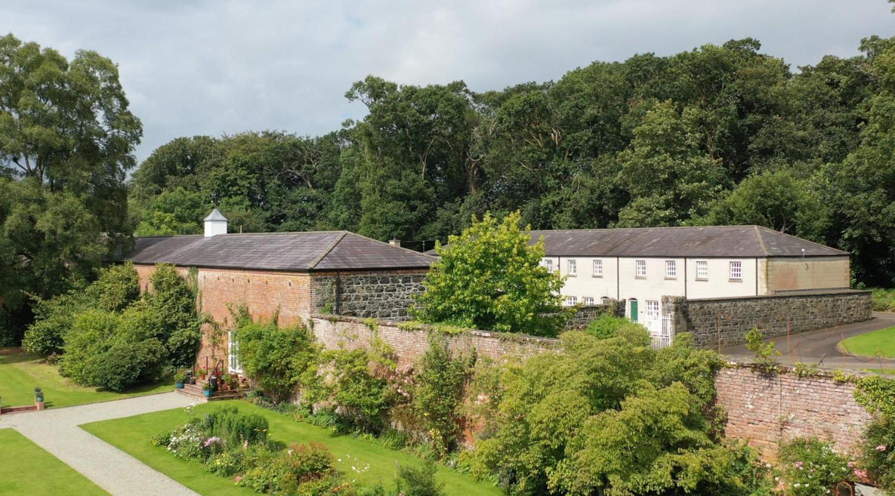 Courtyard Cottages at Ballyscullion Park