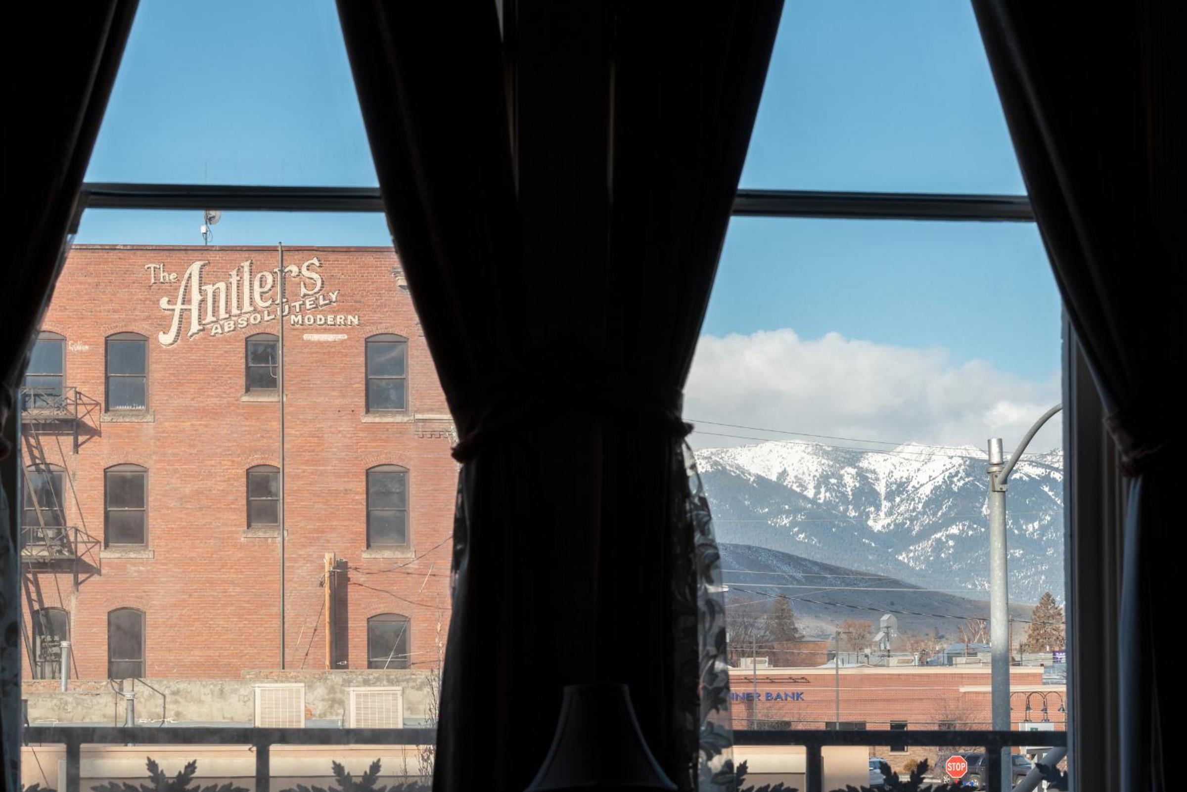 Baker City Vacations - Geiser Grand Hotel - Property Image 62