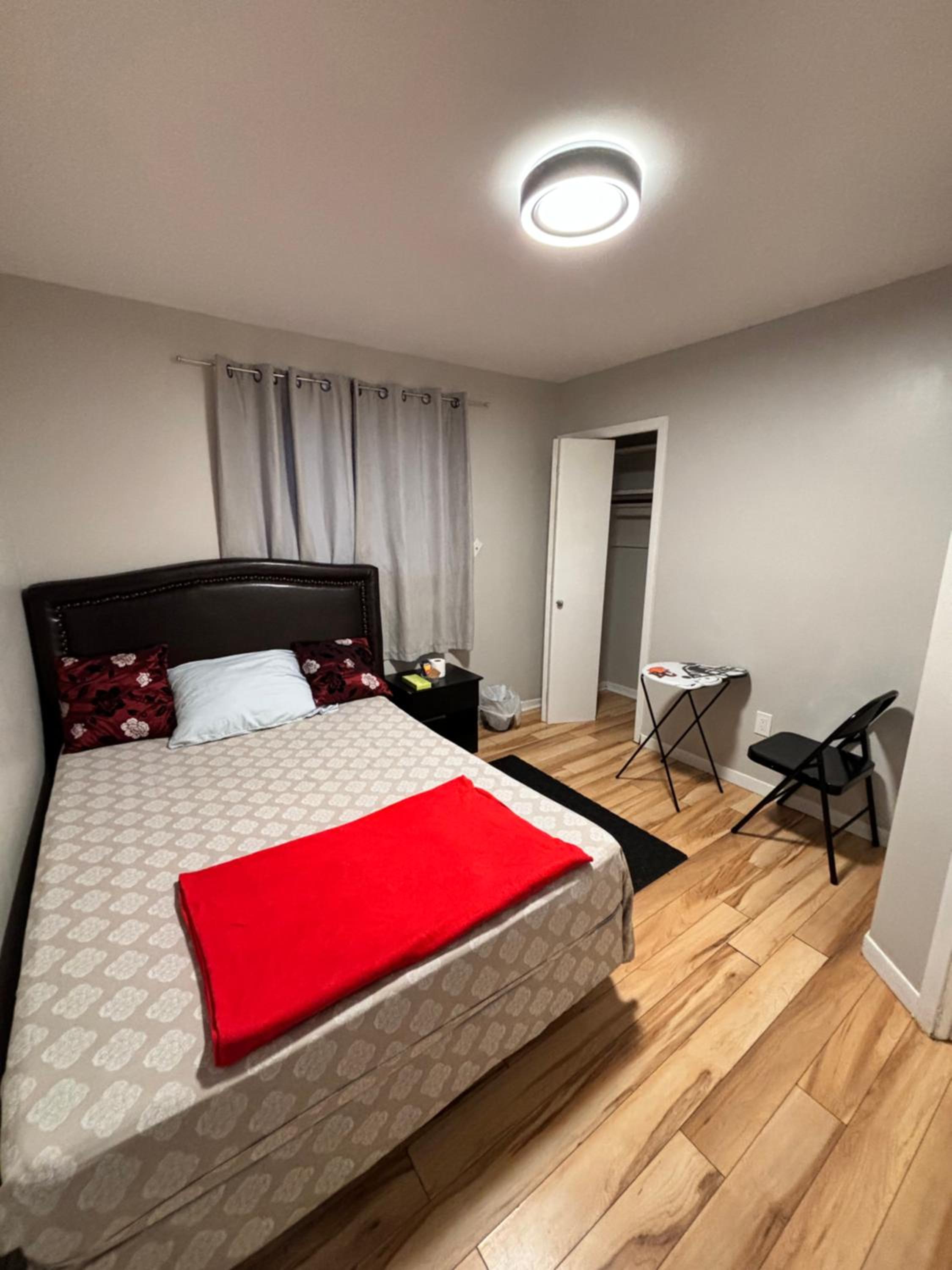 A very neat private room for one person only