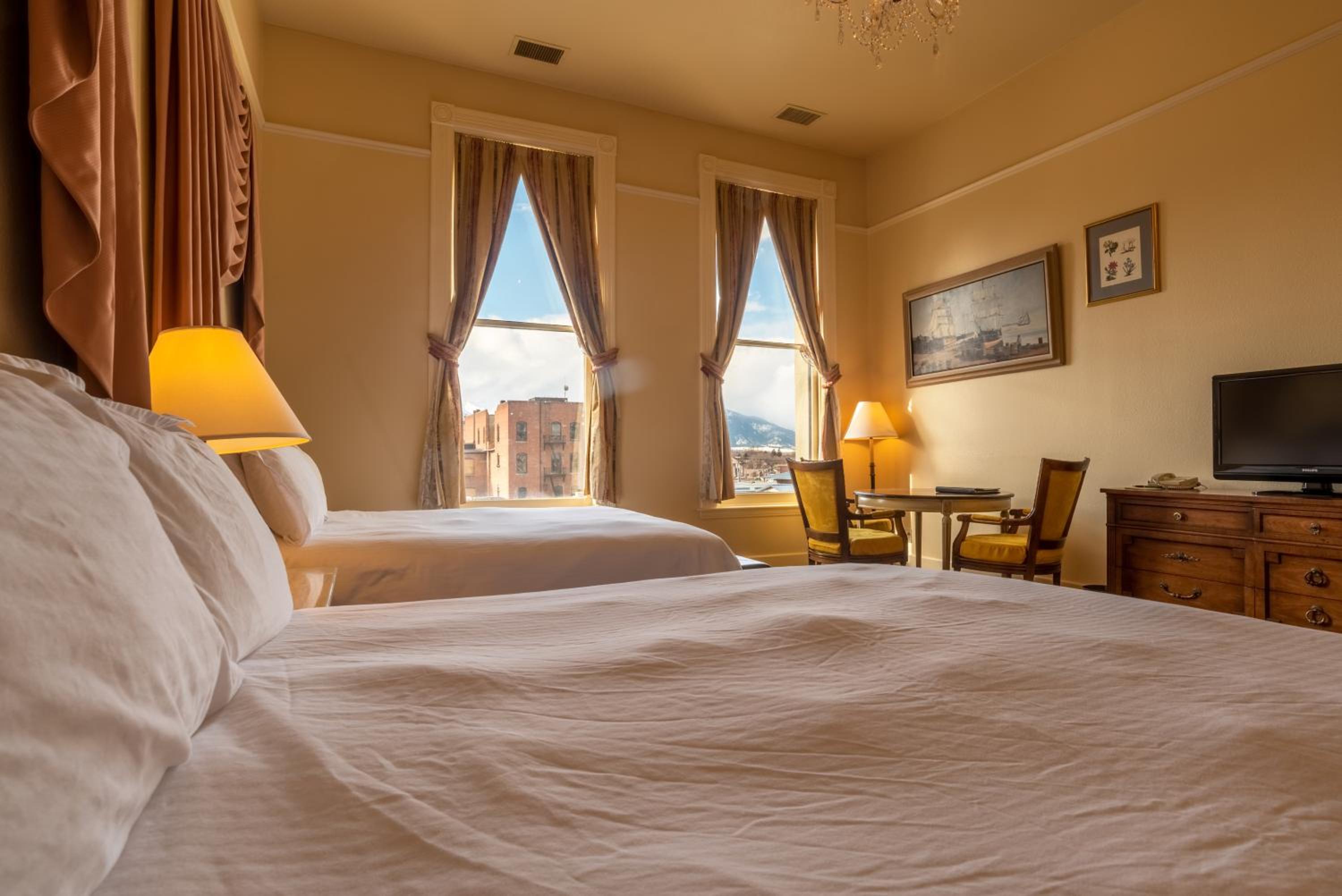 Baker City Vacations - Geiser Grand Hotel - Property Image 12