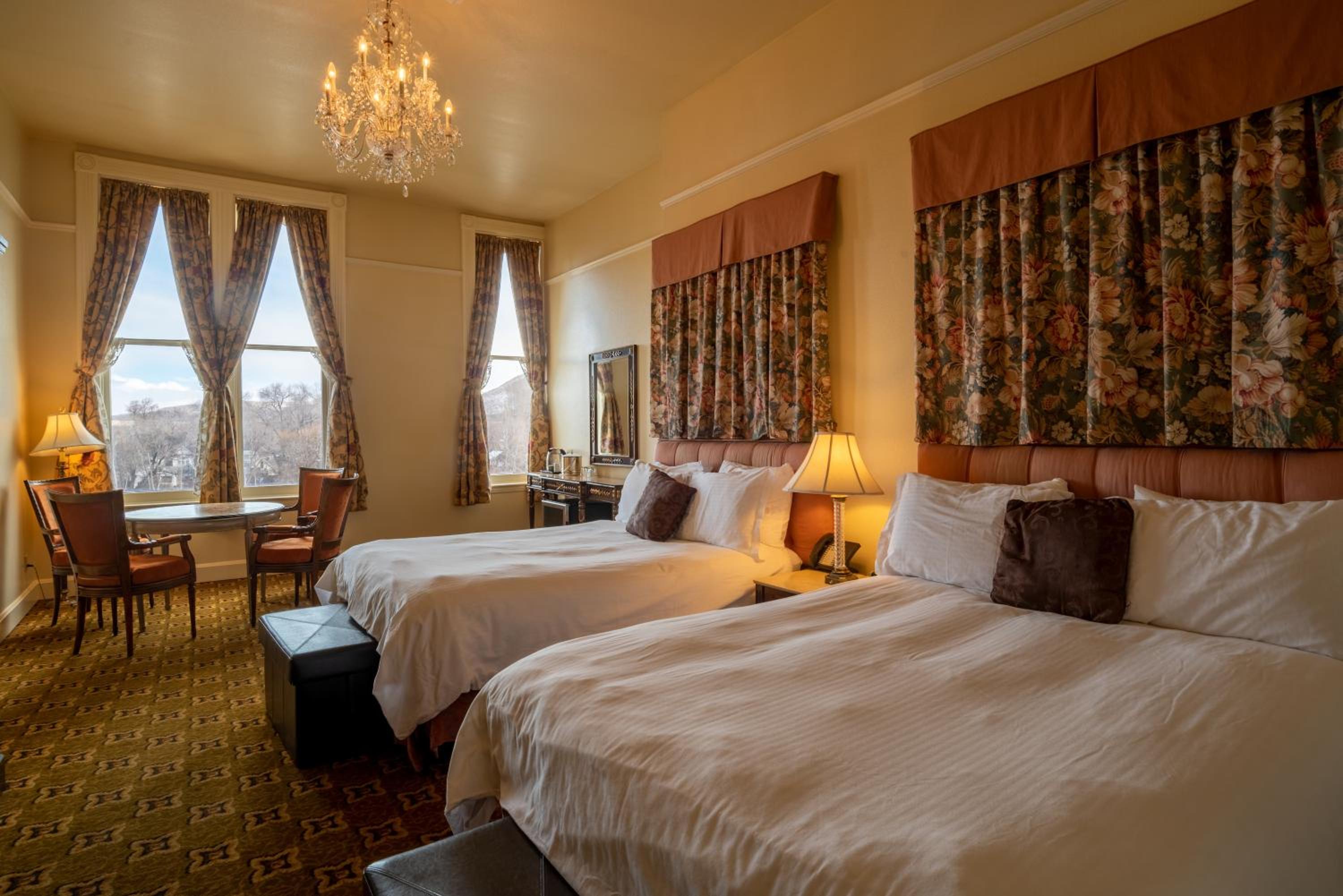 Baker City Vacations - Geiser Grand Hotel - Property Image 15