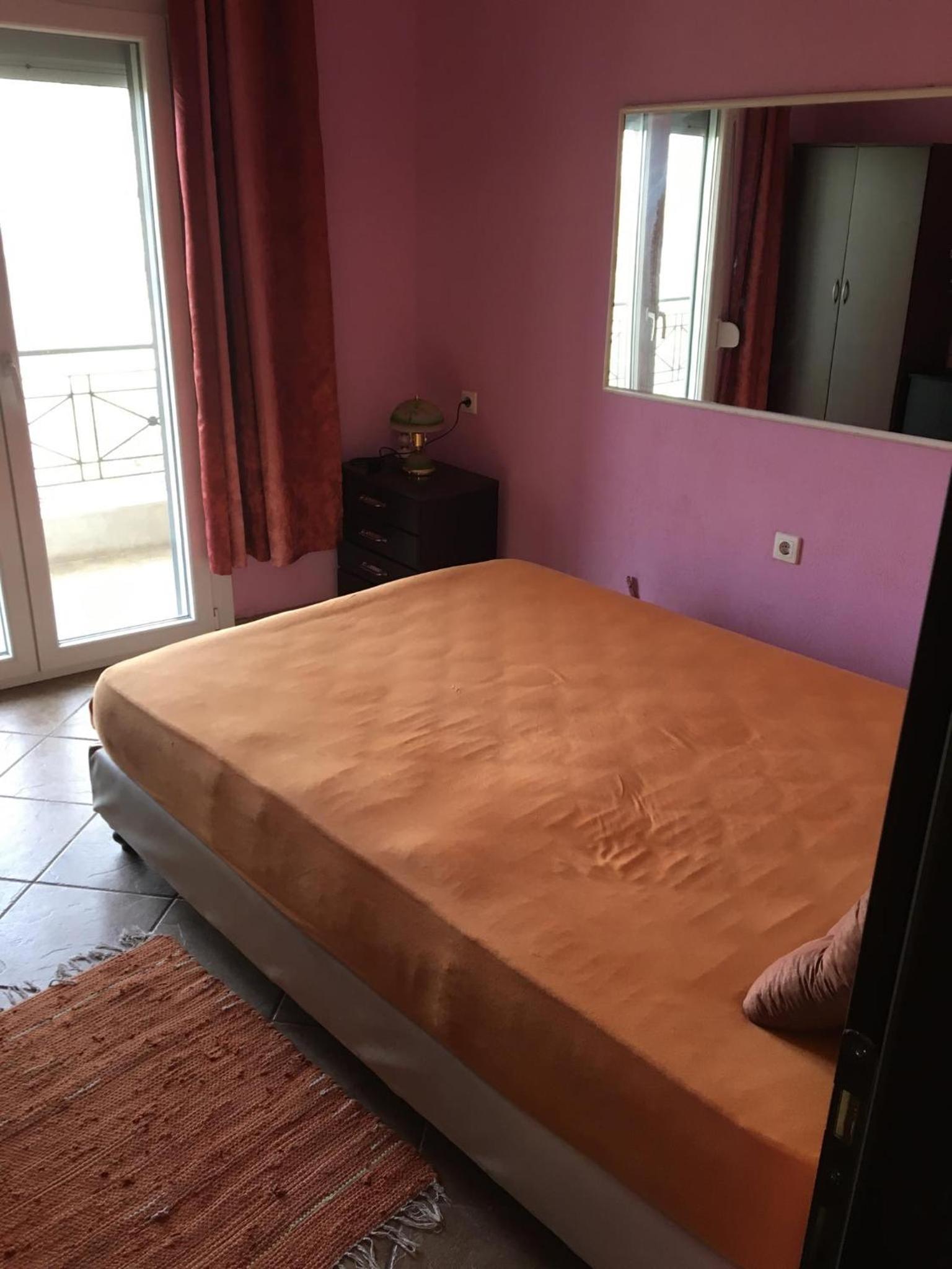 SPIROS APARTMENTS