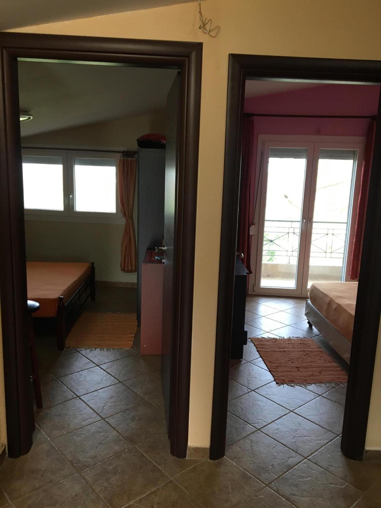 SPIROS APARTMENTS