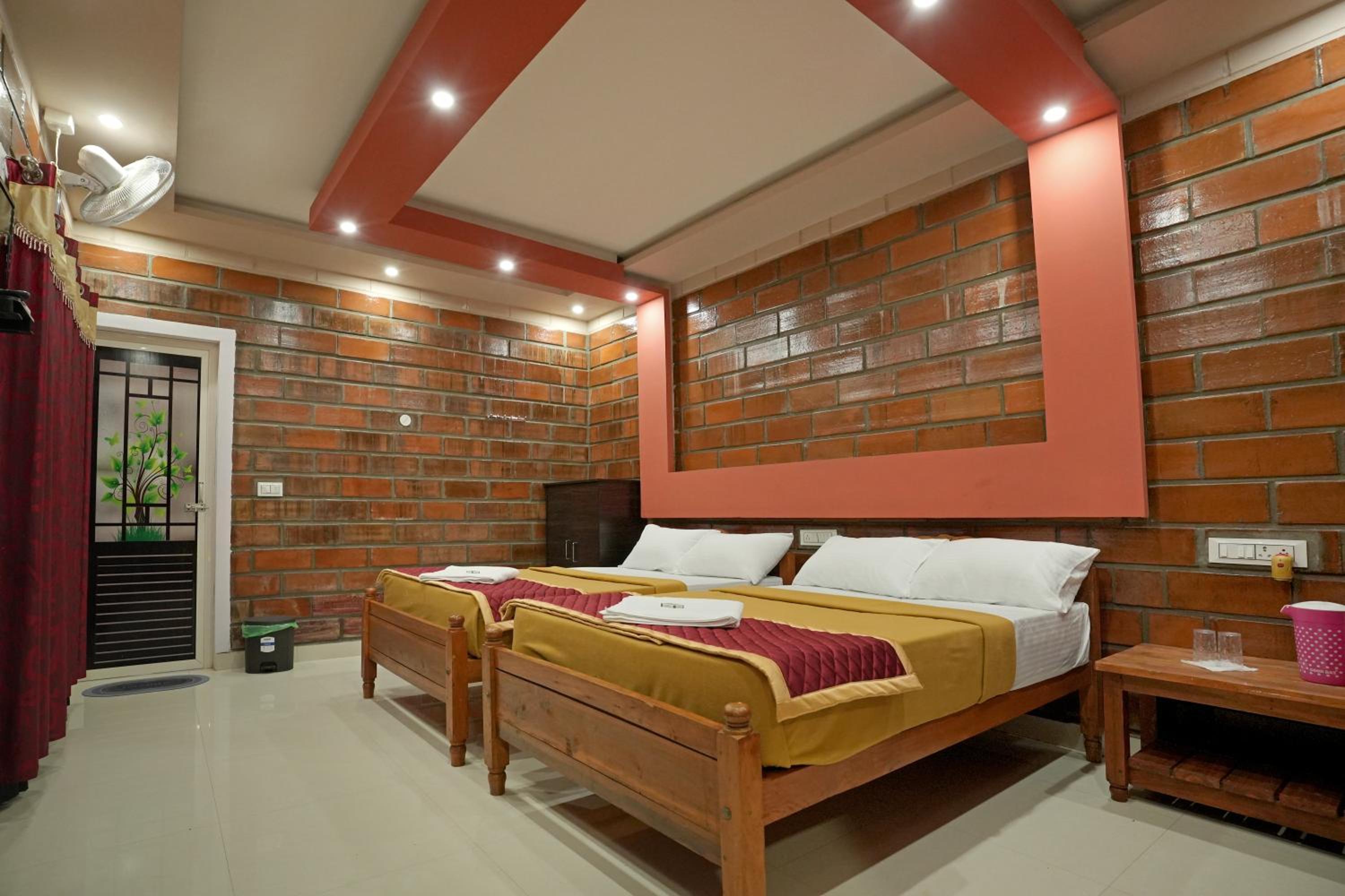 Hillside Spring Valley Resort Masinagudi