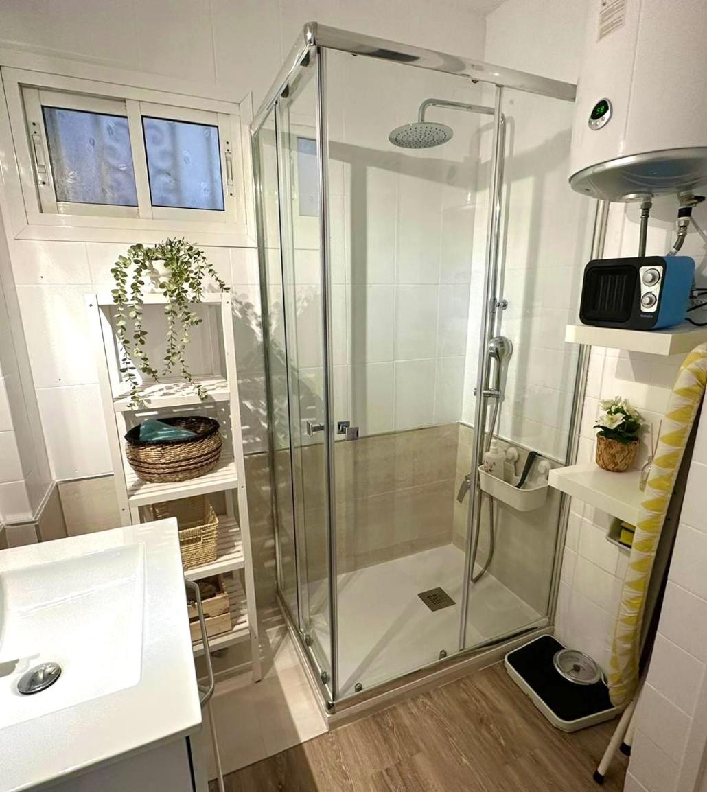 Ágata en Benalmádena — bathroom