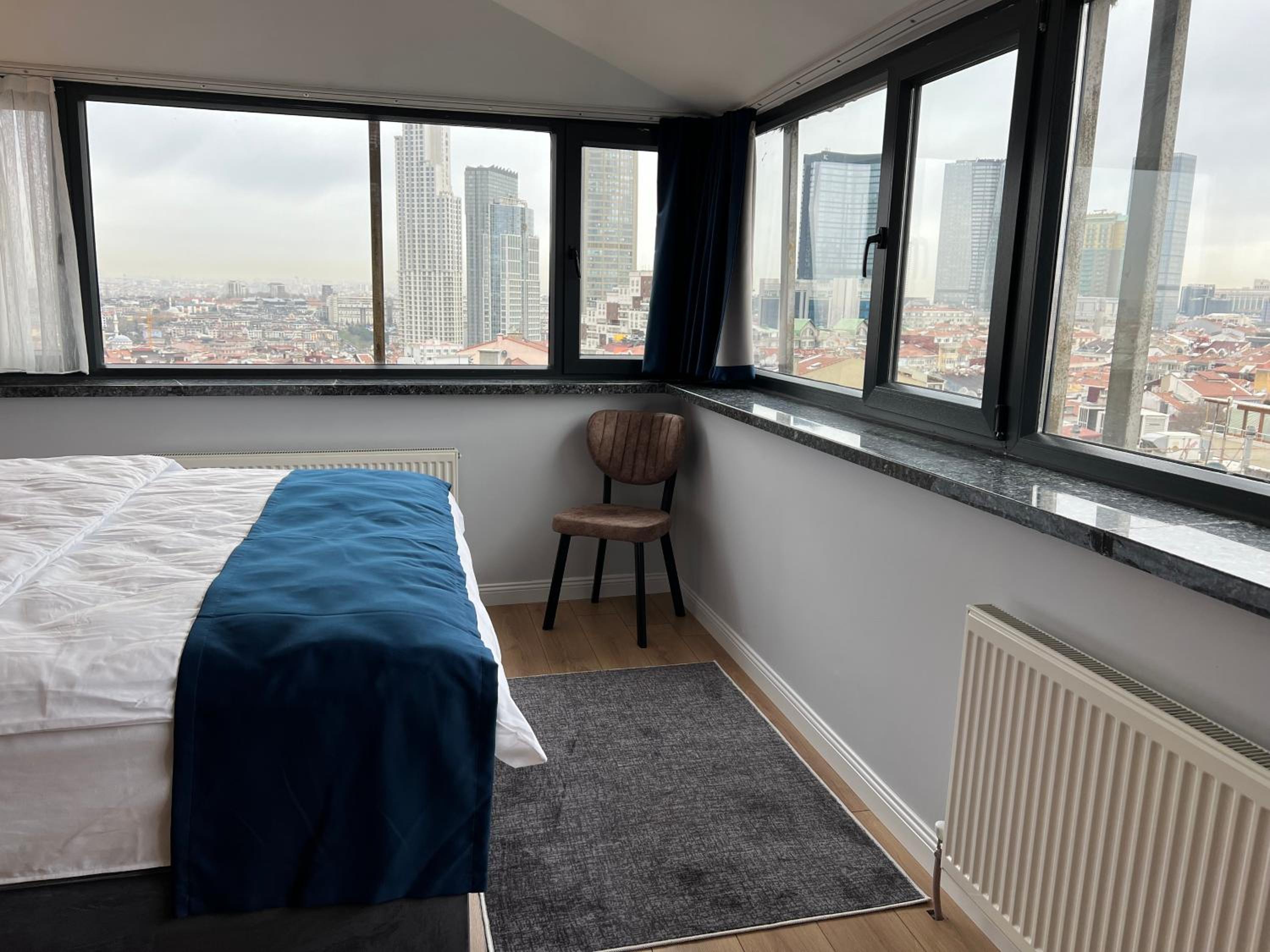 The Blue Suites - Image 43